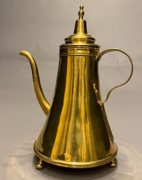 19th Century Dutch Brass Coffee Pot With Turned Legs - 2