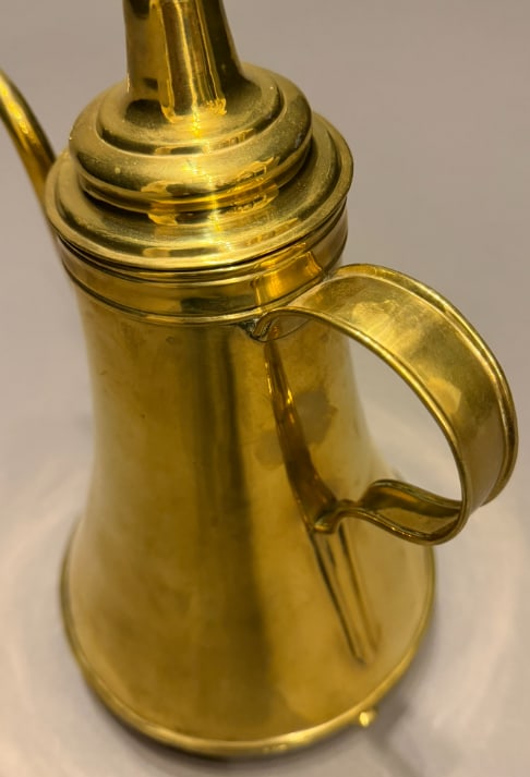 19th Century Dutch Brass Coffee Pot With Turned Legs - 6