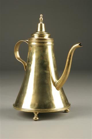 19th Century Dutch Brass Coffee Pot With Turned Legs - 7