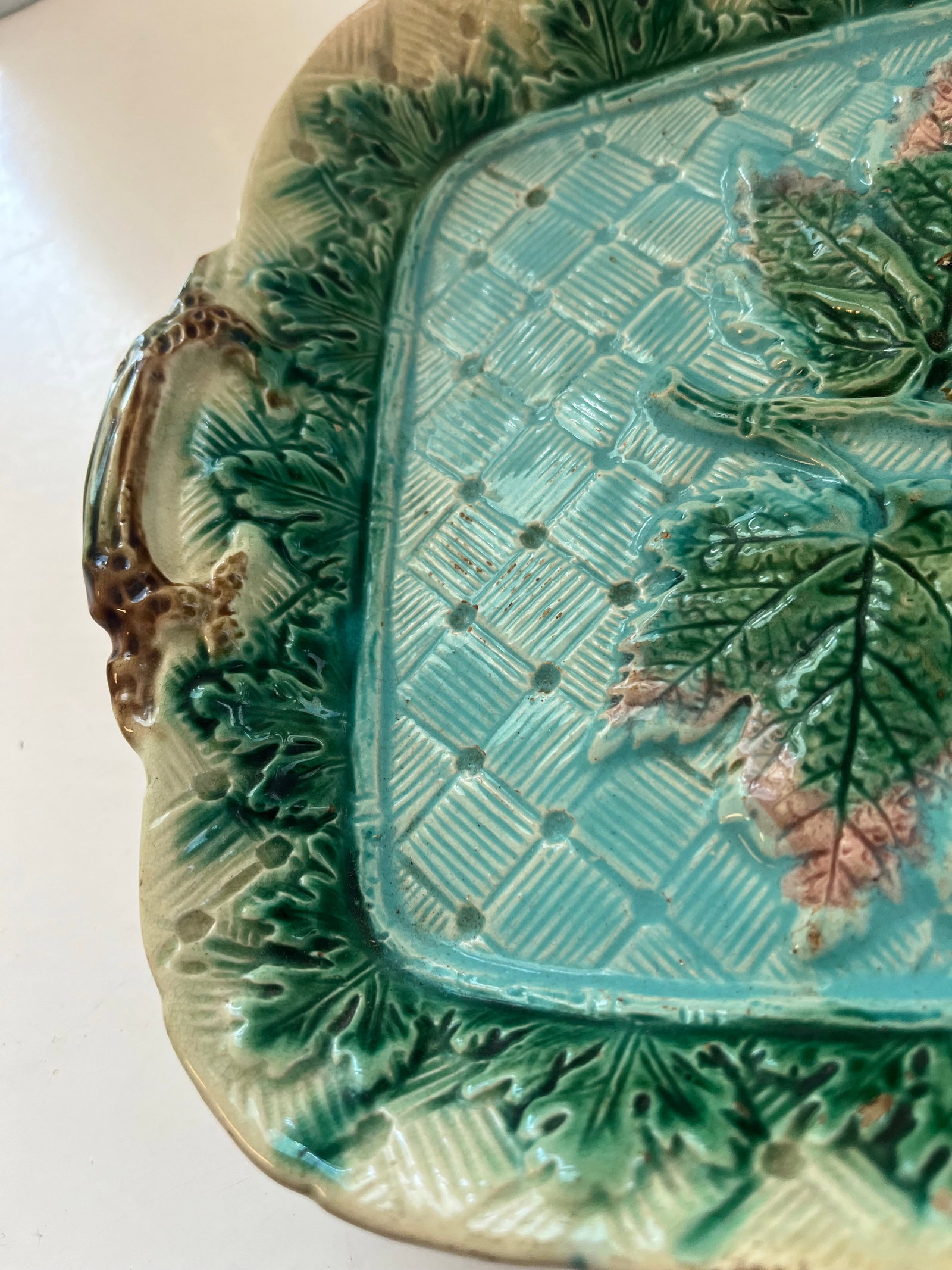 1900s Flower & Leaf Decorated Victorian Ceramic Majolica Platter - 6