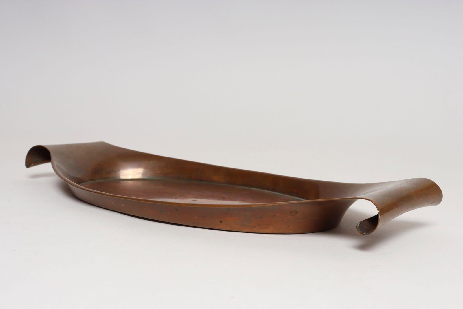 Sculptural Arts and Crafts Copper Gondola Oval Tray Attributed to w.a.s. Benson - 2