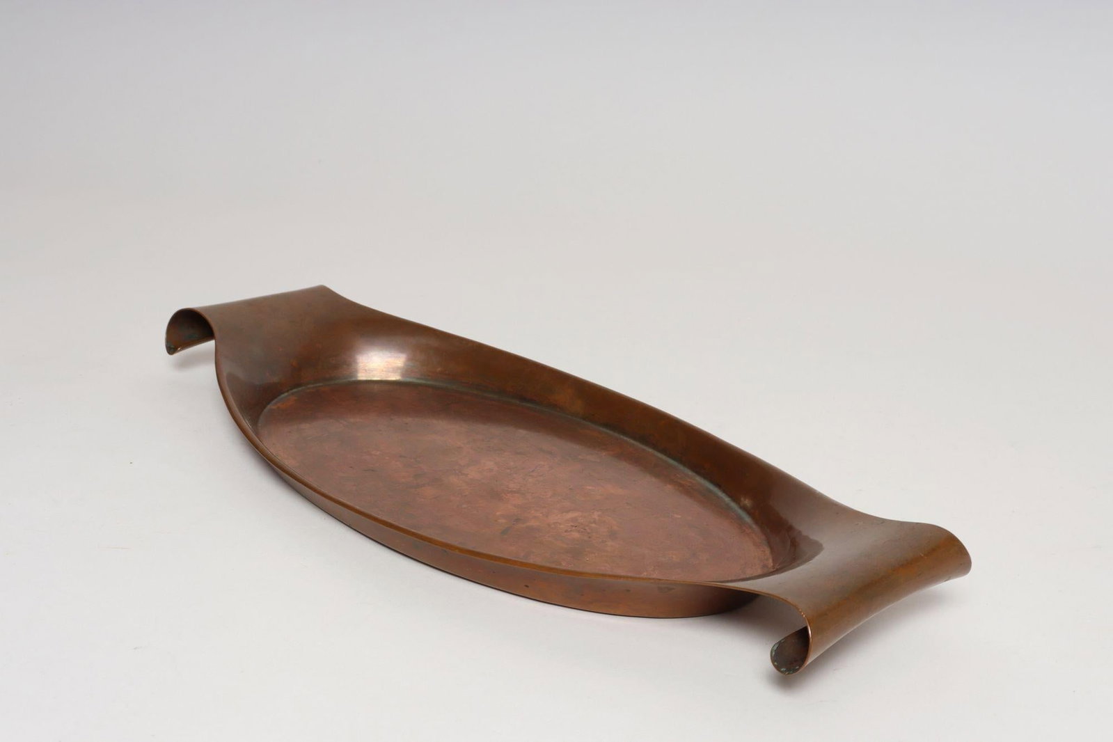 Sculptural Arts and Crafts Copper Gondola Oval Tray Attributed to w.a.s. Benson - 3