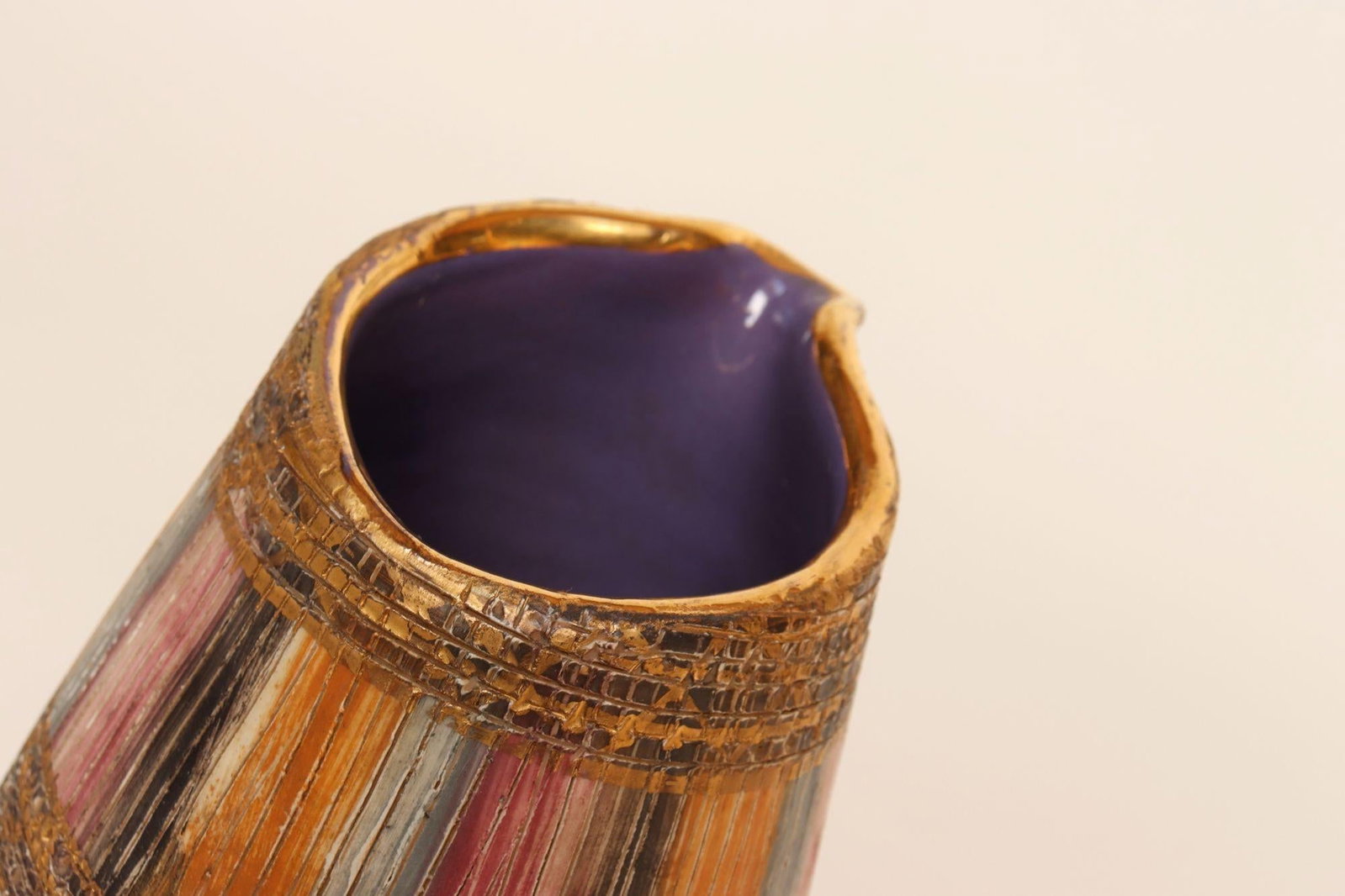 Vintage Italian Modernist Gilt Ceramic "Seta" Pitcher by Aldo Londi for Bitossi - 14