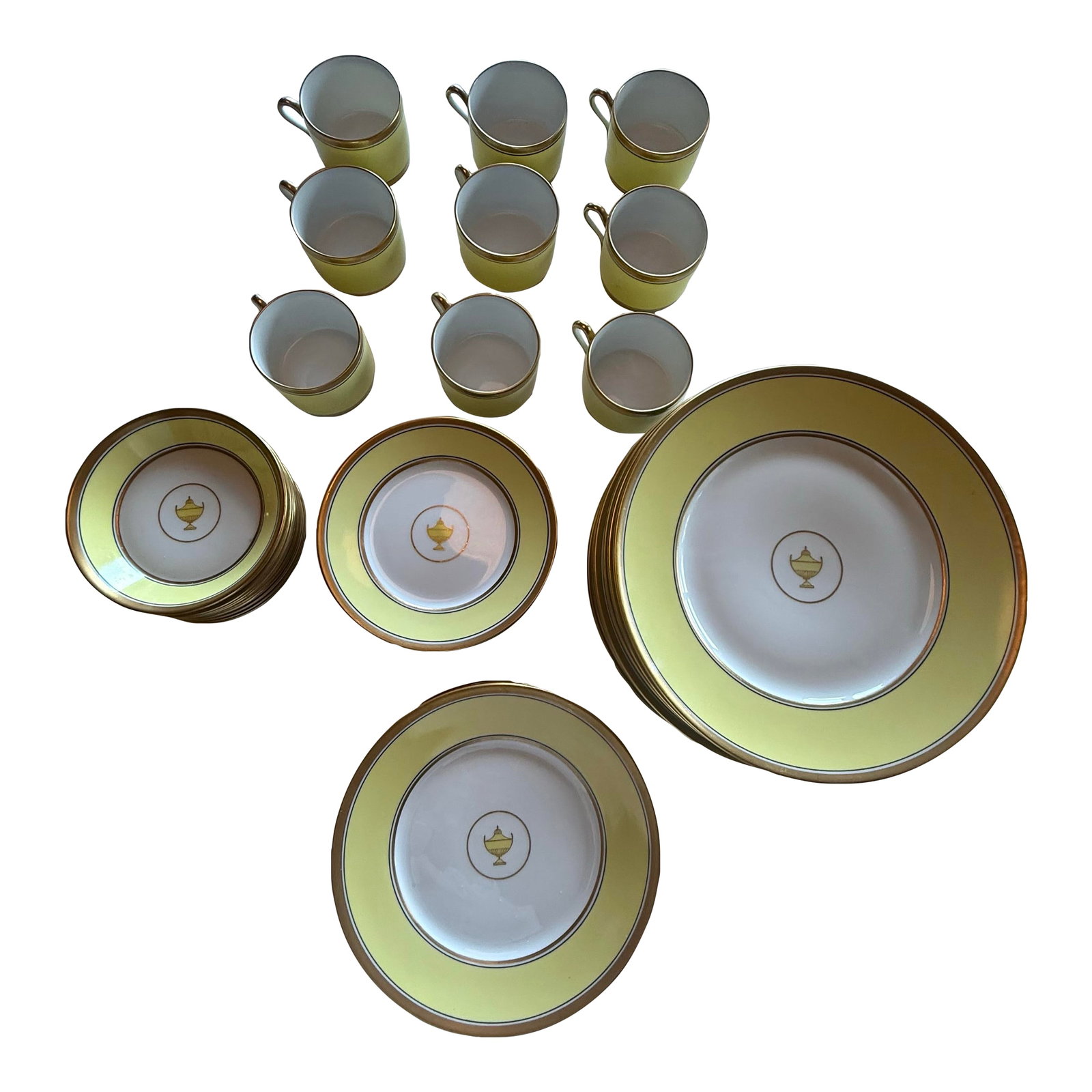 Richard Ginori "Impero Yellow" Porcelain Dinner Service for 9 "” Neoclassical, Italy (46: An elegant 46- piece porcelain dinner service in Richard Ginori's celebrated "Impero Yellow" pattern "” the storied Italian house's neoclassical interpretation of Empire style. The pattern is de