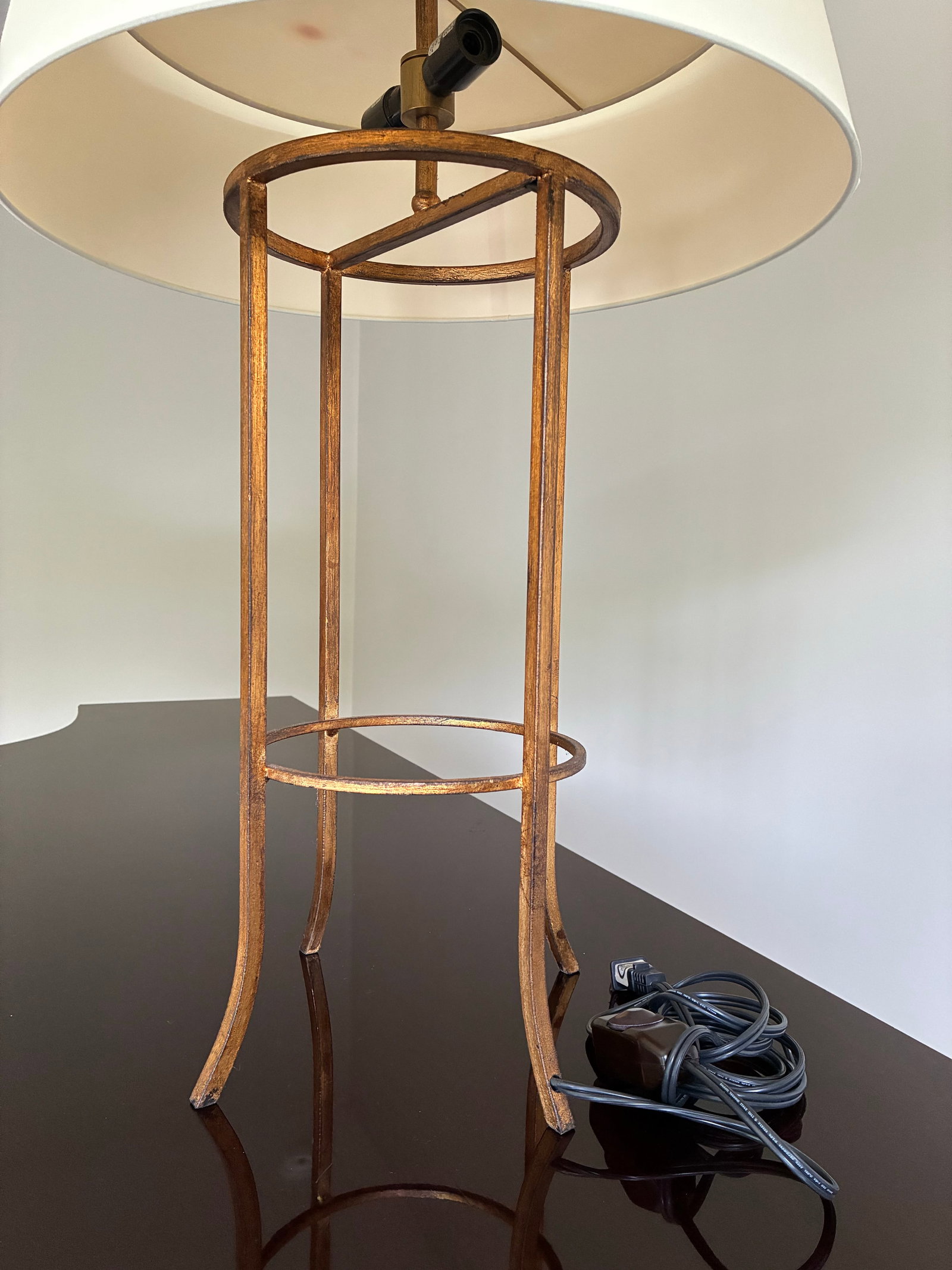 Late 20th Century Pair of Baker Milling Road Gold Cage Table Lamps - 4