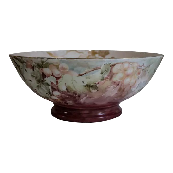 Victorian D & C France Hand Painted Bowl: Outstanding porcelain bowl made by R. Delinieres & Co. of Limoges, France. The company was founded by Remy Delinieres in 1894. It is signed D & C France. Both front and back are photographed