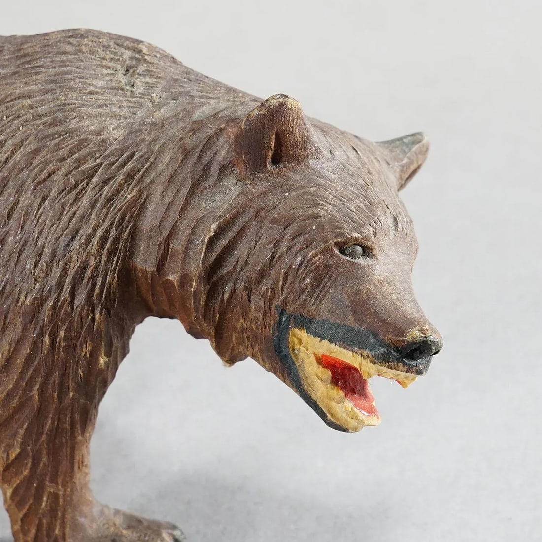 Vintage Wooden Strolling Bear Handcarved in Brienz Ca. 1950 - 3