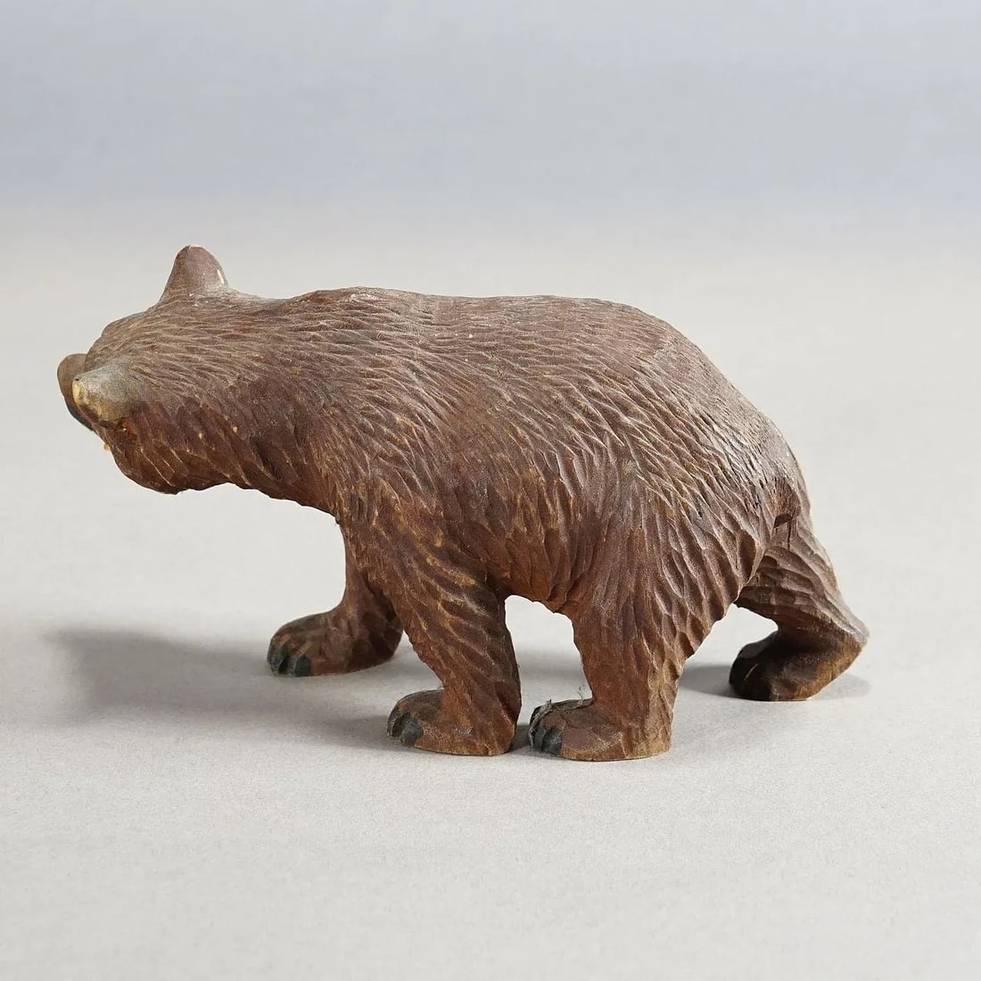 Vintage Wooden Strolling Bear Handcarved in Brienz Ca. 1950 - 4