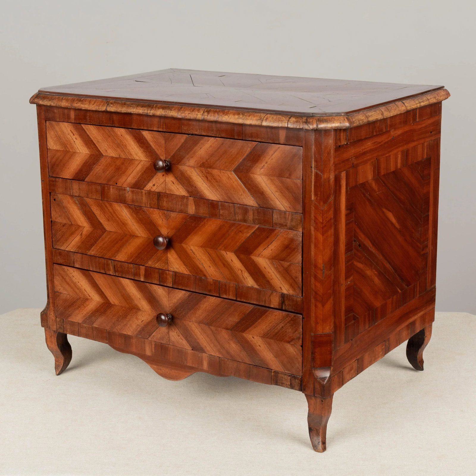 19th Century French Marquetry Jewelry Chest - 2