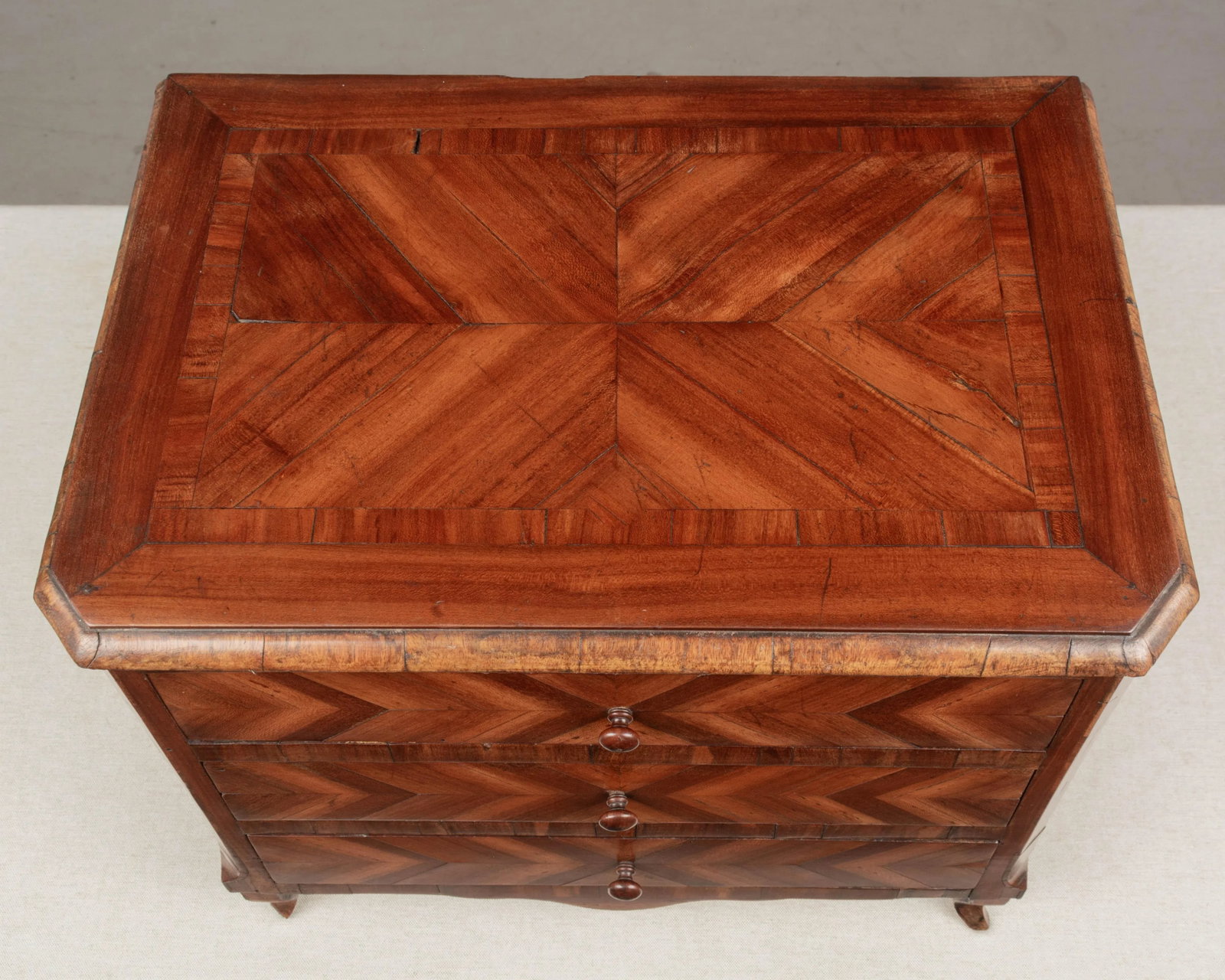 19th Century French Marquetry Jewelry Chest - 4