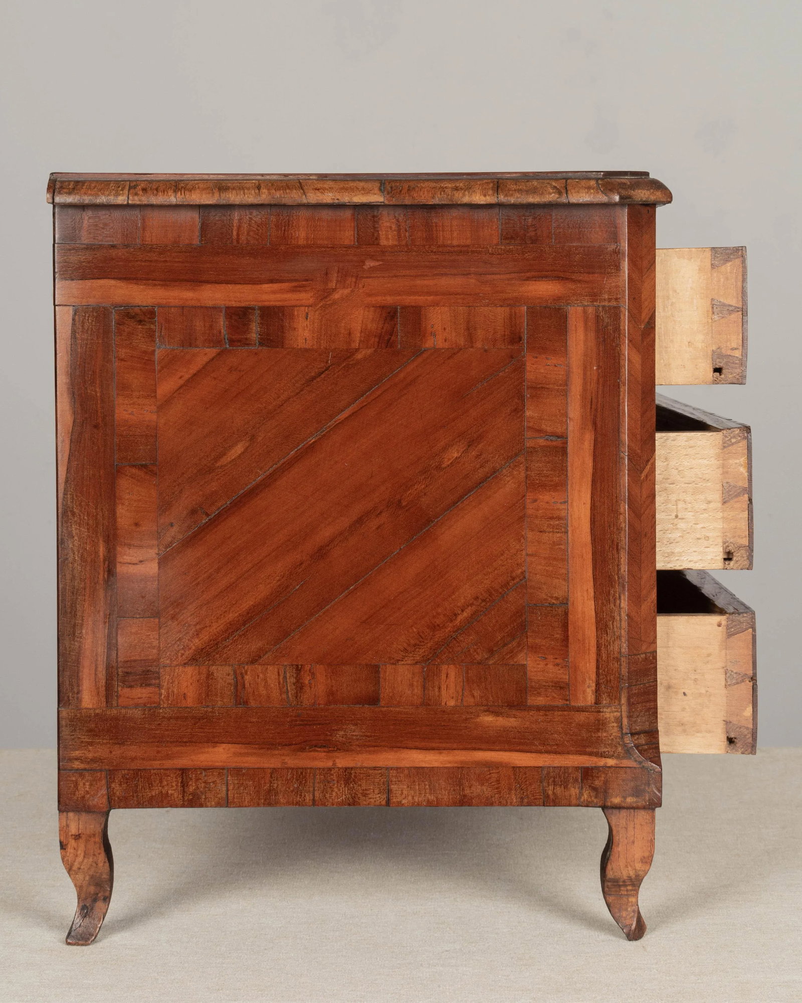 19th Century French Marquetry Jewelry Chest - 7