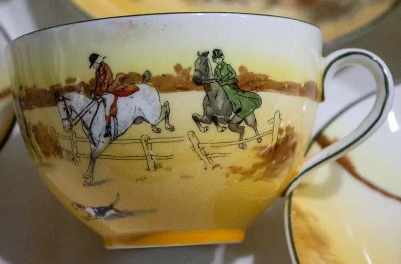 Royal Doulton Coaching Days Cups & Saucers - 4 Sets - 2