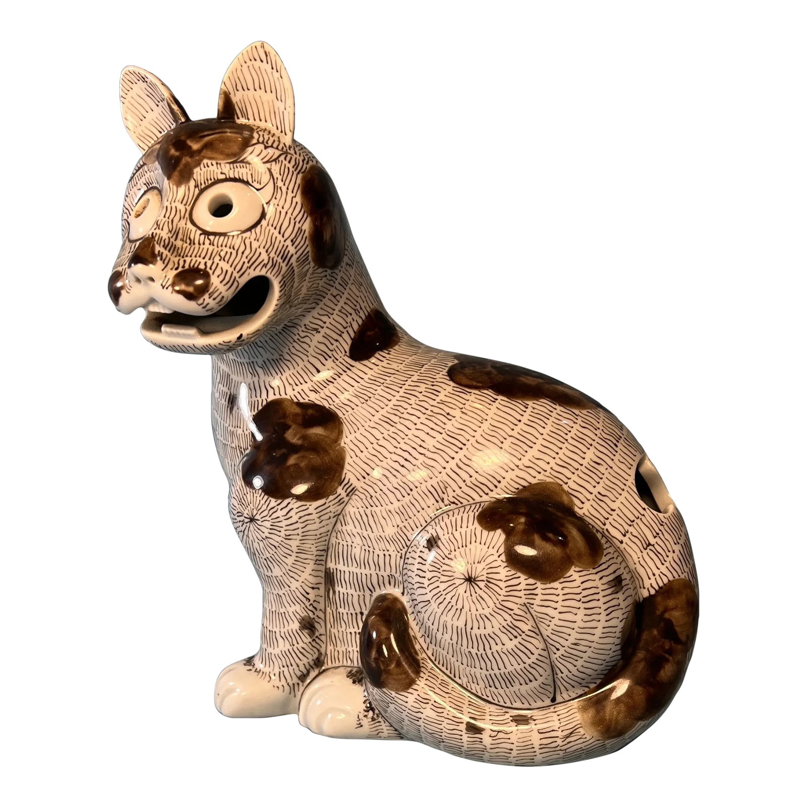 Rockefeller Collection Mottahedeh Porcelain Cat: This stunning piece of artistry brought to you through the collaboration of two distinguished companies, The Mottahedeh Company and Vista Alegre, Portugal. Specializing in luxury antique porcelain
