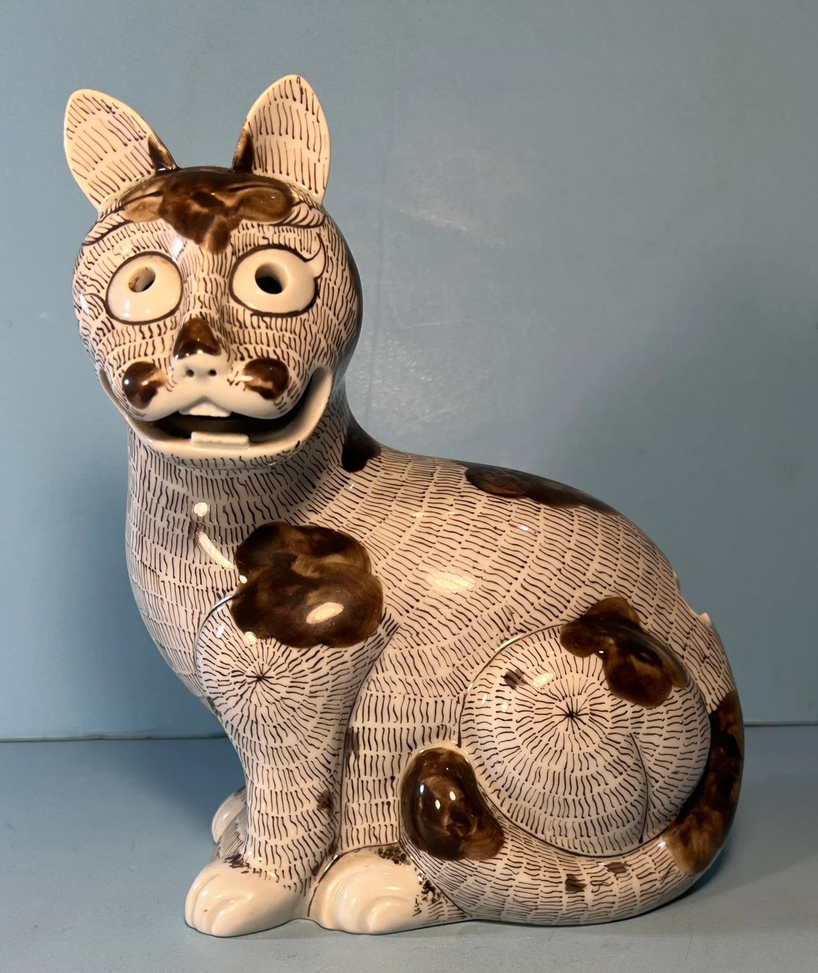 Rockefeller Collection Mottahedeh Porcelain Cat - 7