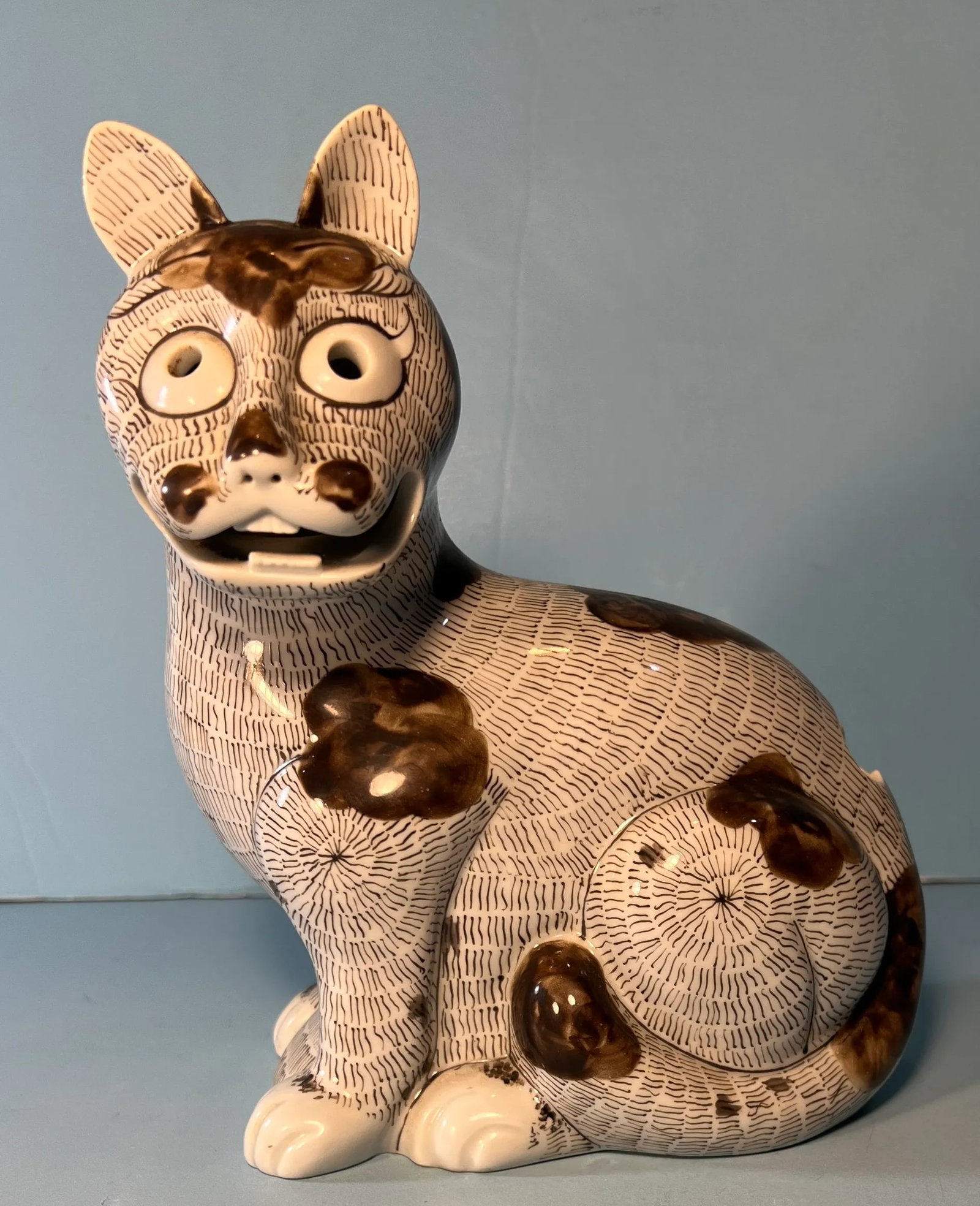 Rockefeller Collection Mottahedeh Porcelain Cat - 9