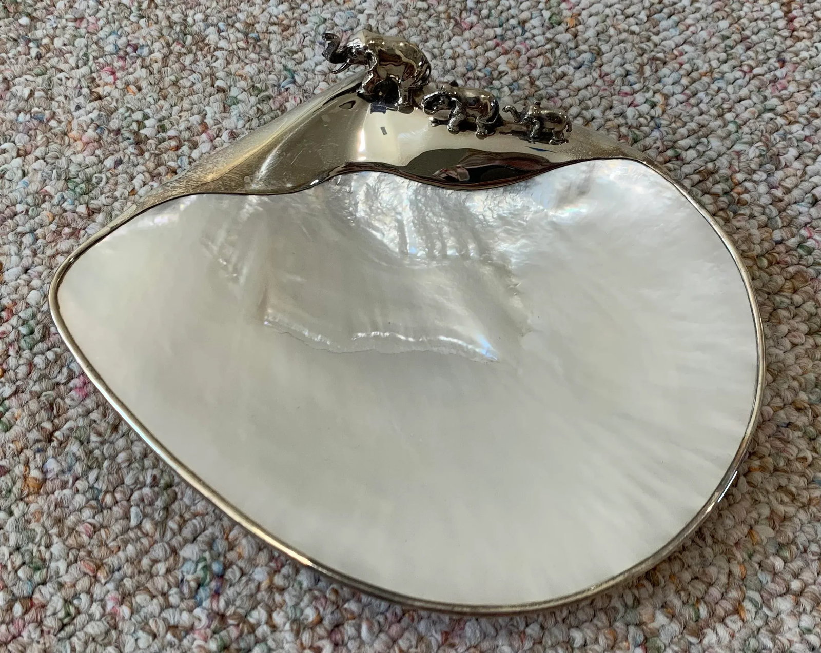 1980s Silver Elephant and Mother of Pearl Appetizer Dish - 11