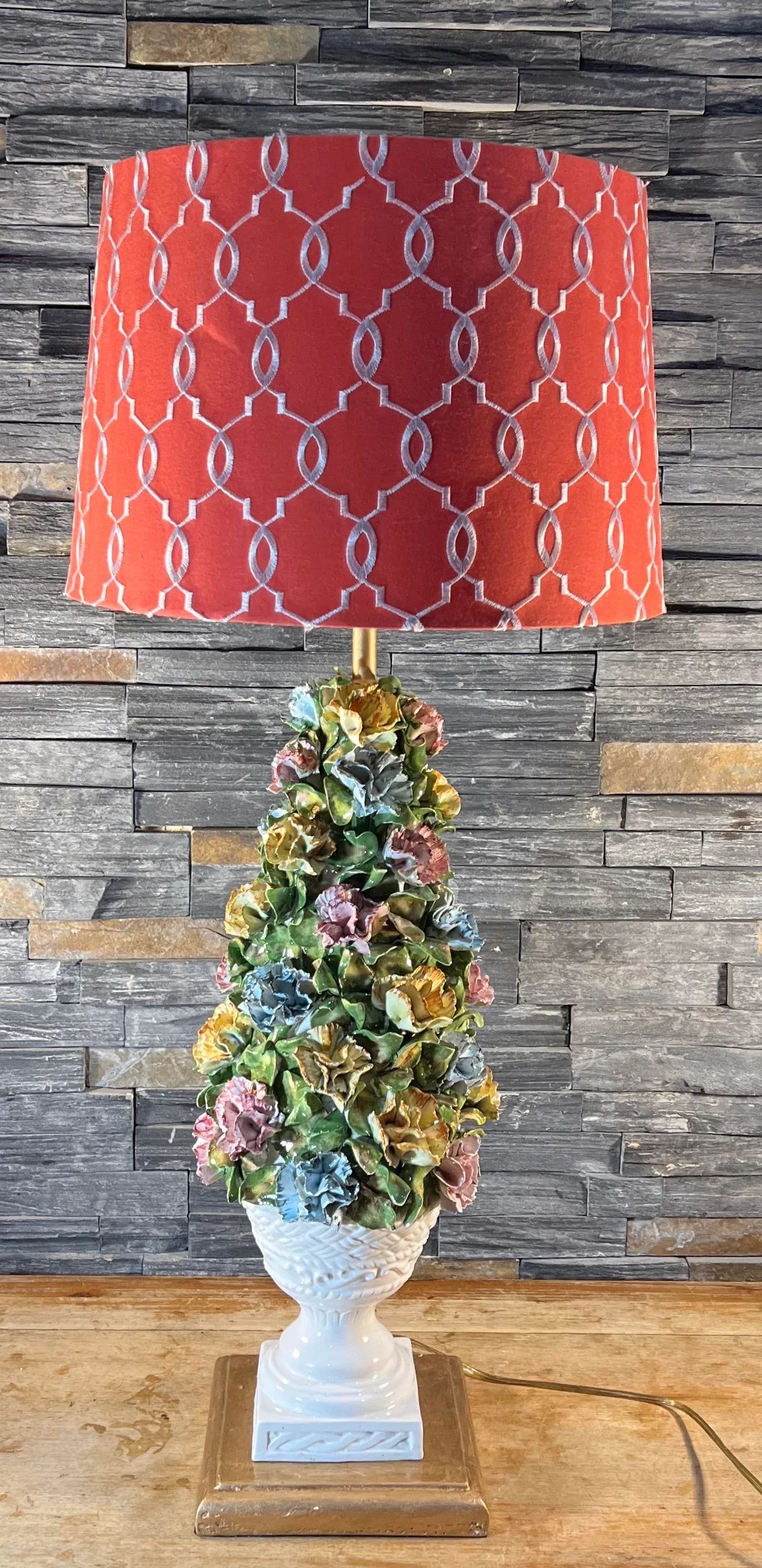 Mid-Century Capodimonte Porcelain Carnation Topiary Table Lamp - 2