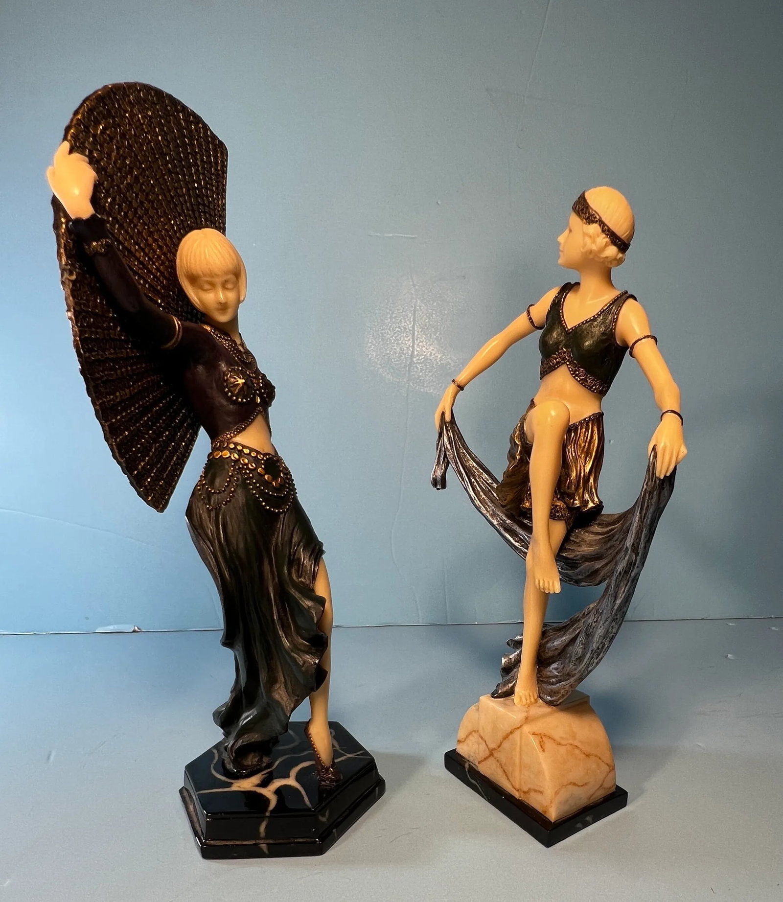 Art Deco Ivorine Figurine Dancers - a Pair - 7