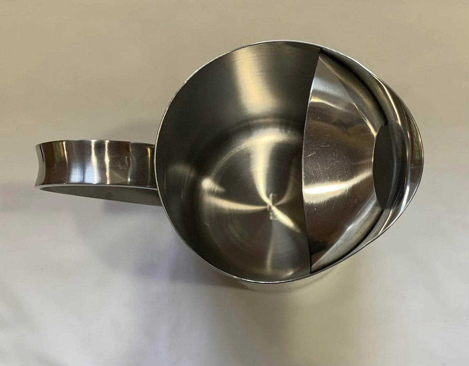 Late 20th Century Stainless Steel Water Pitcher by Oneida - 4