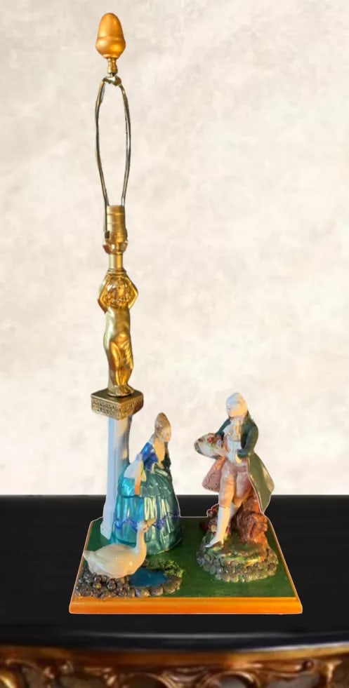 Vintage Figural Porcelain Table Lamp: Courting Couple in a Garden - 10