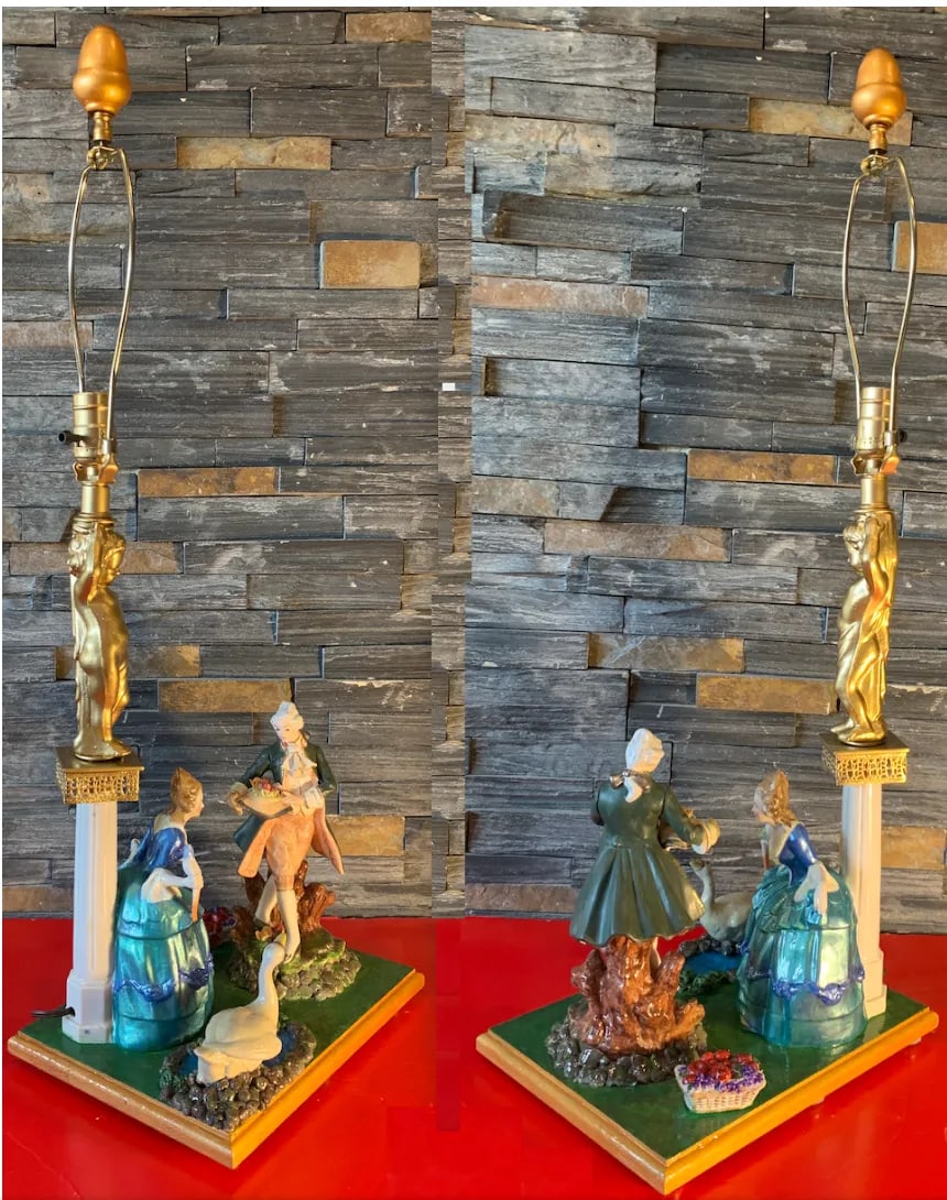 Vintage Figural Porcelain Table Lamp: Courting Couple in a Garden - 12