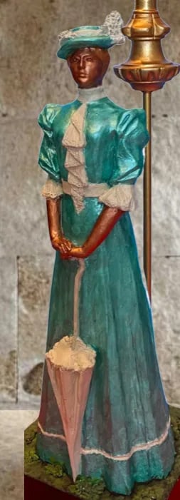 Vintage Claude Le Clerc Sculpture Table Lamp: Stately Lady With a Parasol - 2