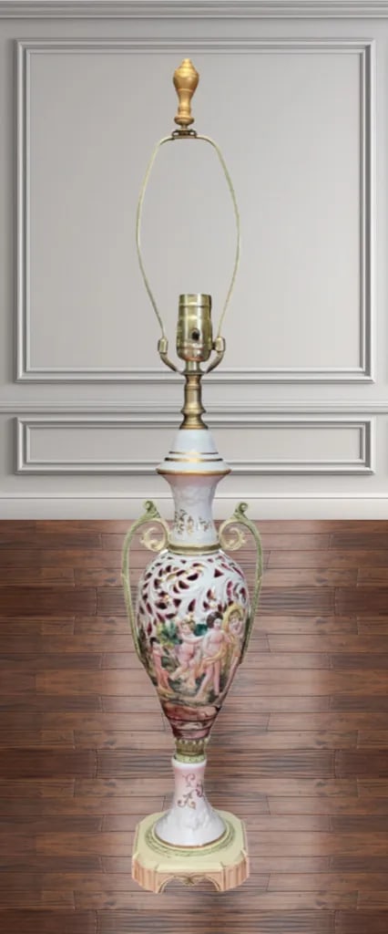 Vintage Capodimonte Porcelain Table Lamp: Cherubs and Maidens - 9