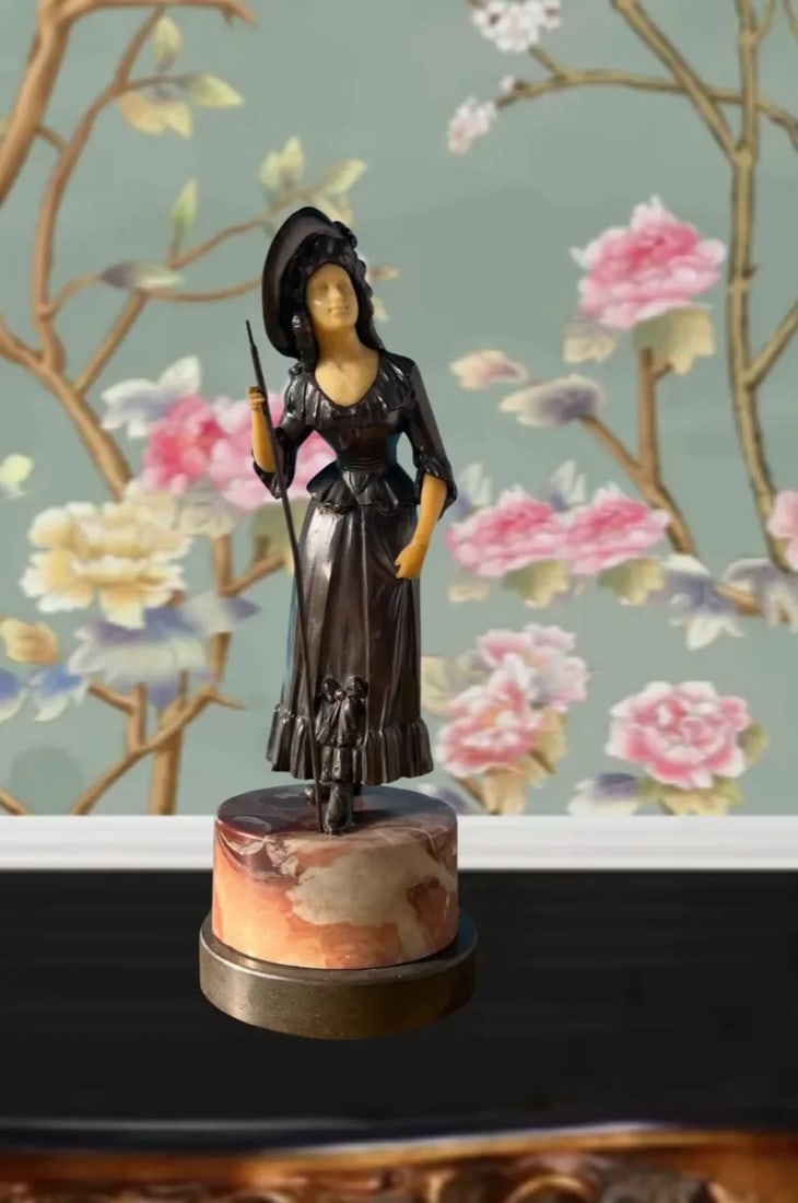 Antique Ivorine Spelter Sculpture: Shepherdess on Marble Plinth - 7