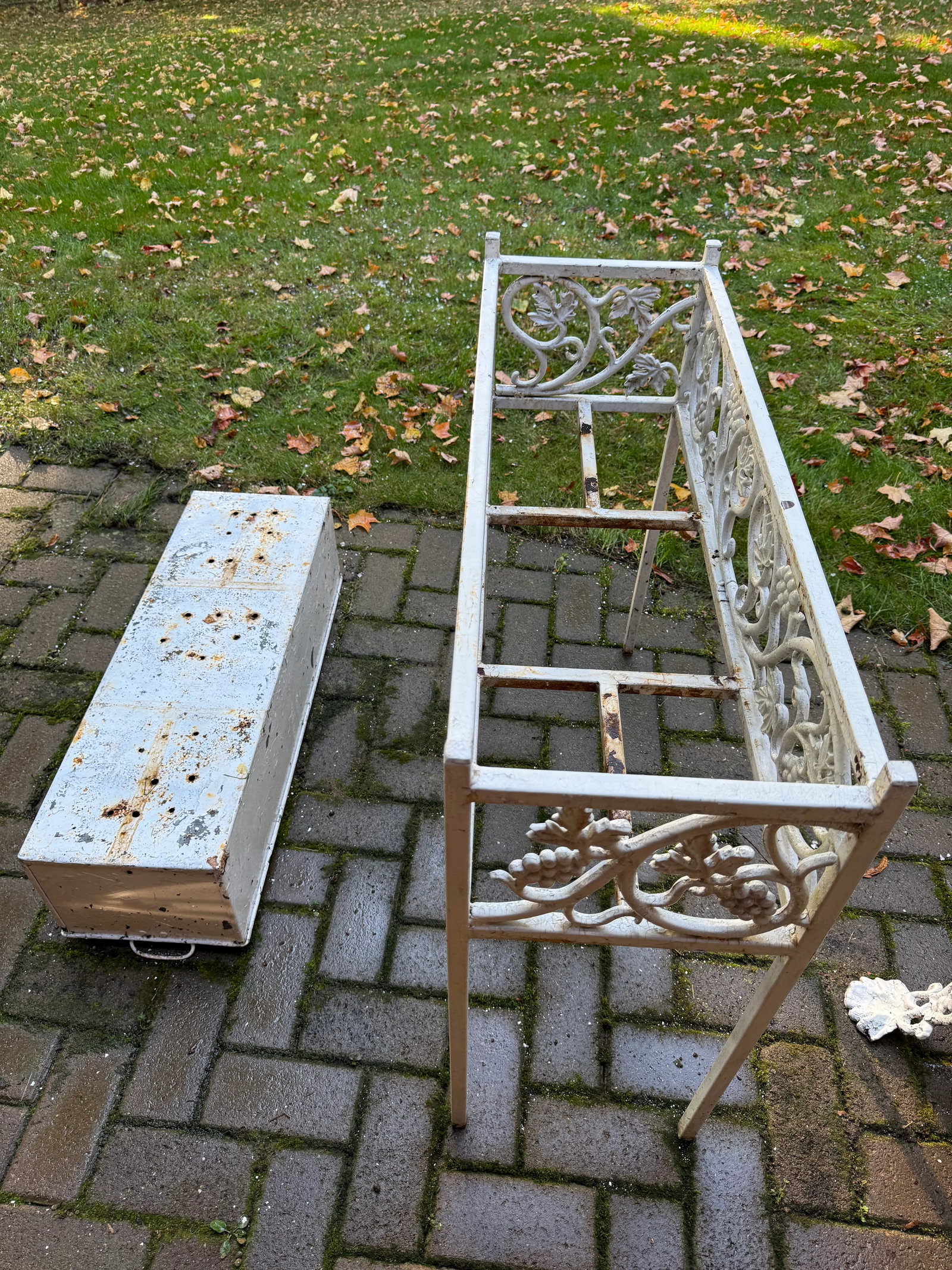 White Cast Iron Grapevine Antique Victorian Outdoor Garden Furniture Suite-Set of 5 - 13