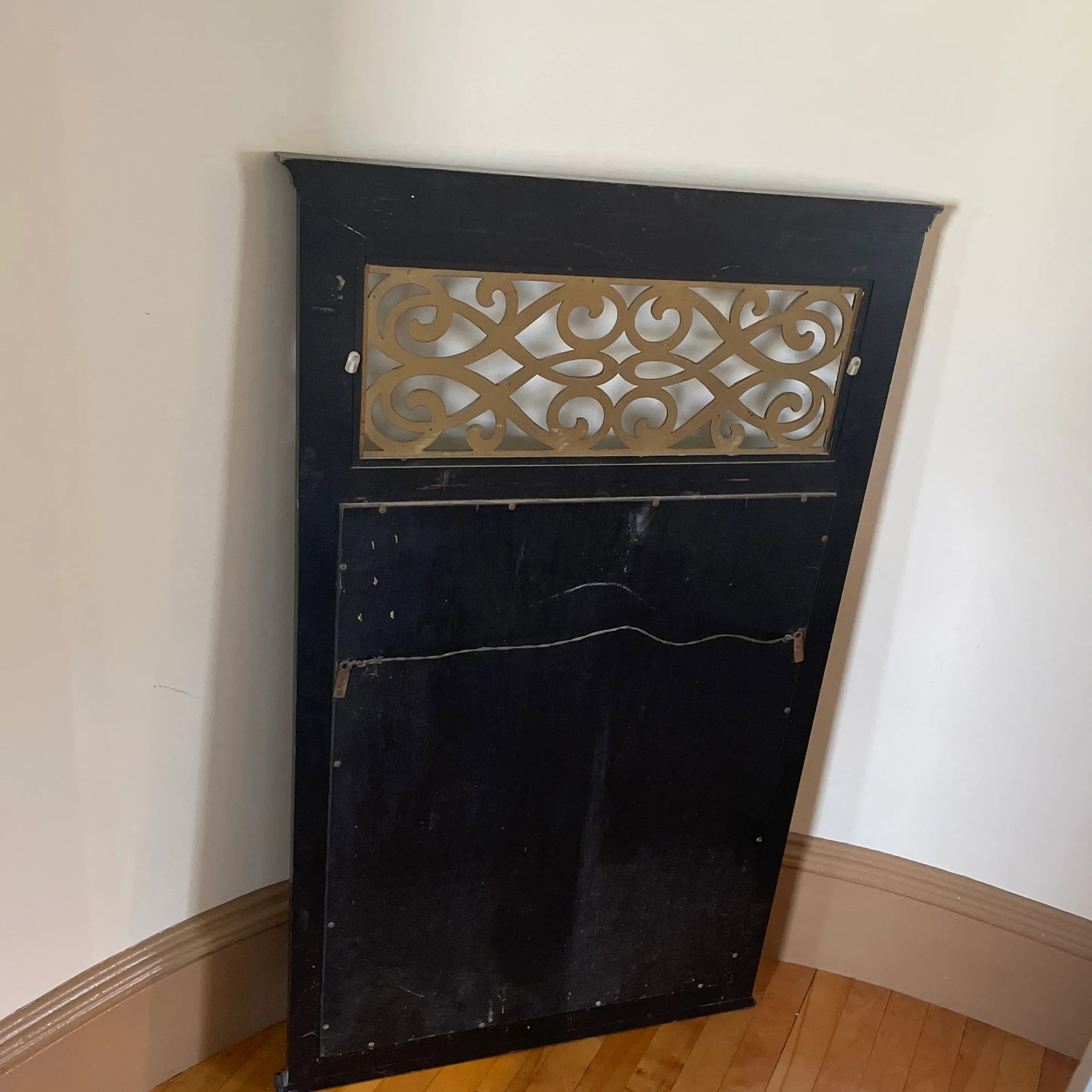 Vintage Black and Gold Hollywood Regency Mirror - 3