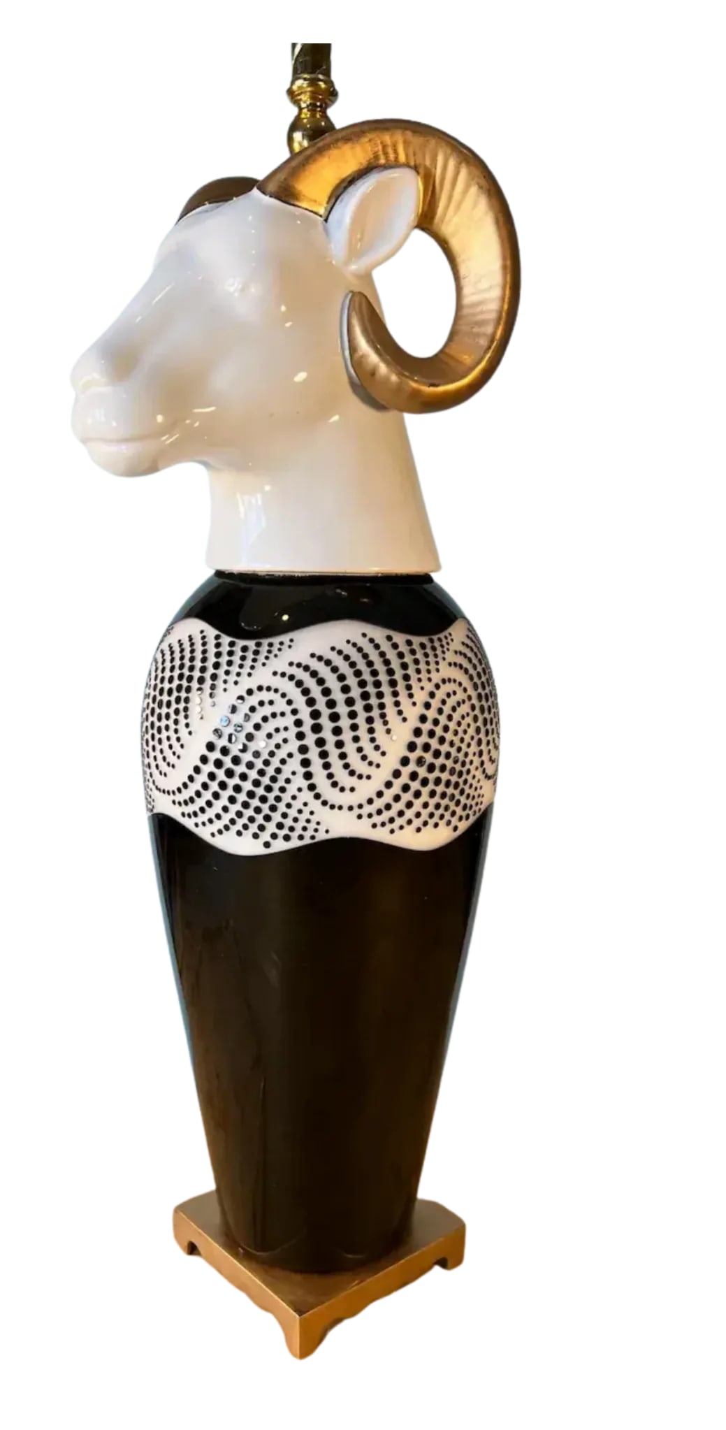 Modern Rams Head Table Lamp With Graphic Textural Design - 2