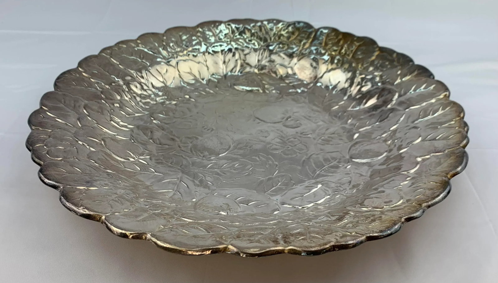 1960s Vintage Silverplate Leaf Serving Platter - 2