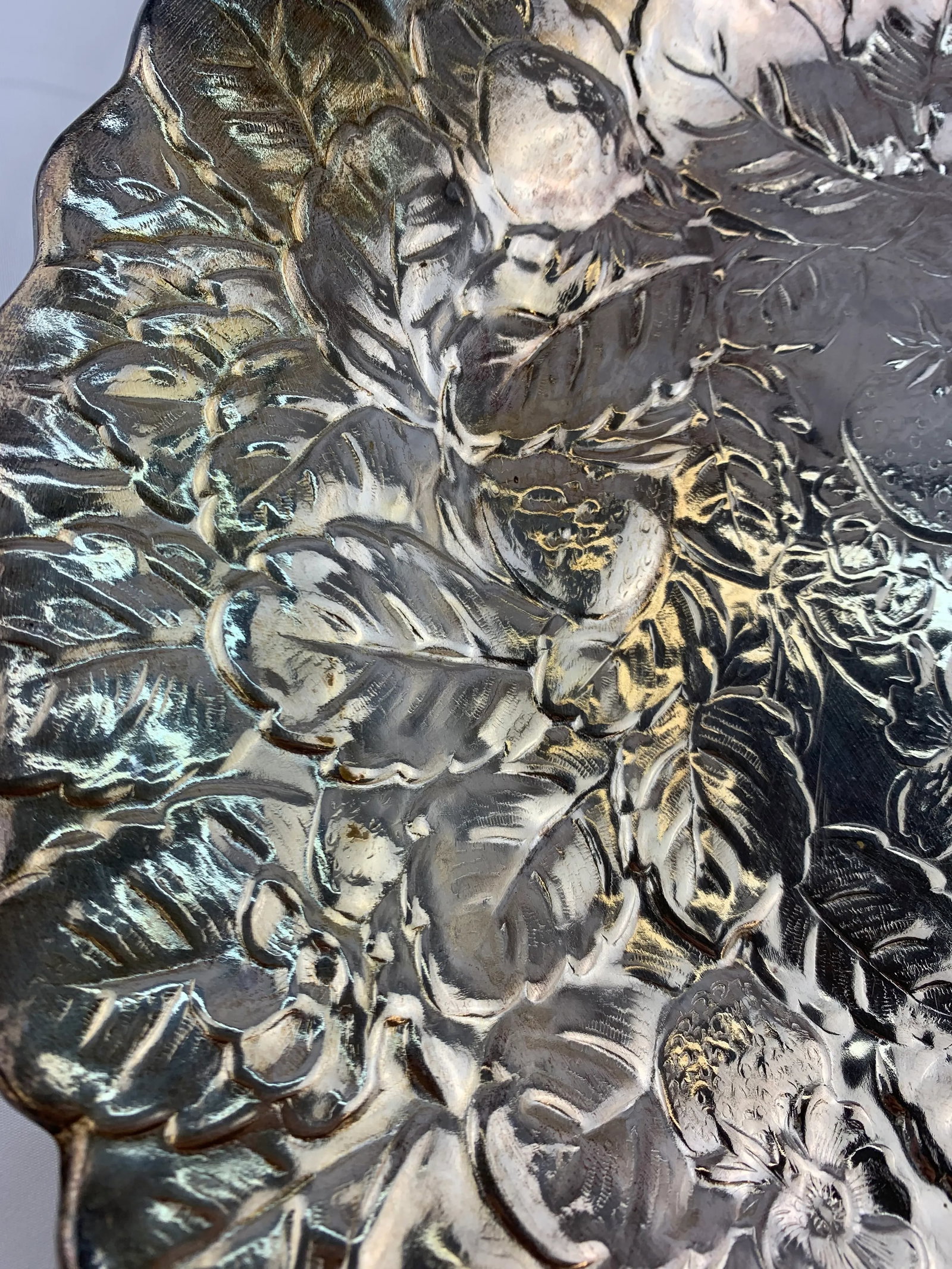 1960s Vintage Silverplate Leaf Serving Platter - 7