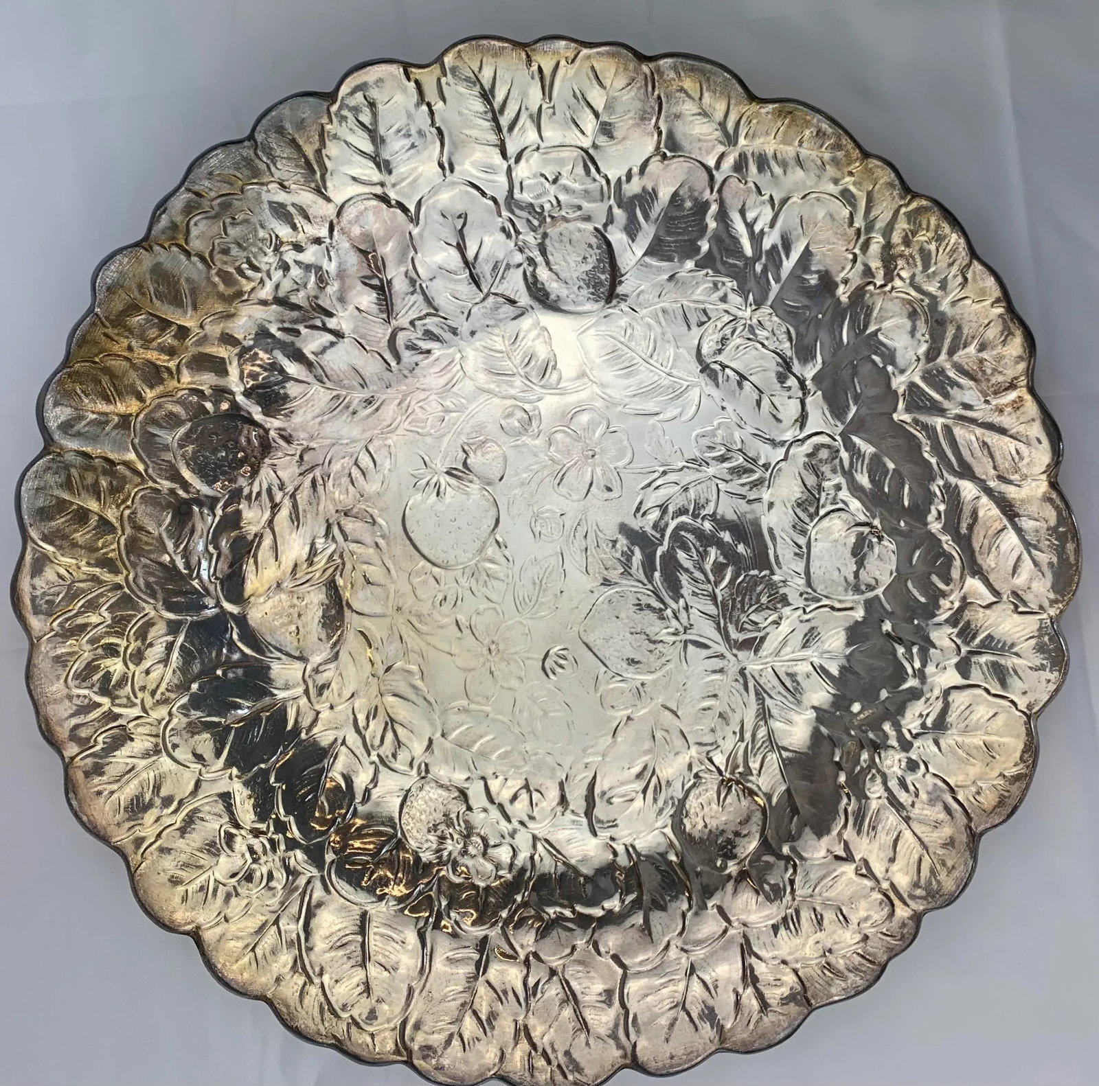 1960s Vintage Silverplate Leaf Serving Platter - 9