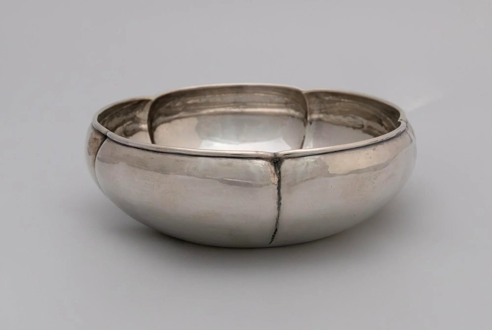 Sterling Silver Arts and Crafts Scalloped Bowl, 1938 - 6