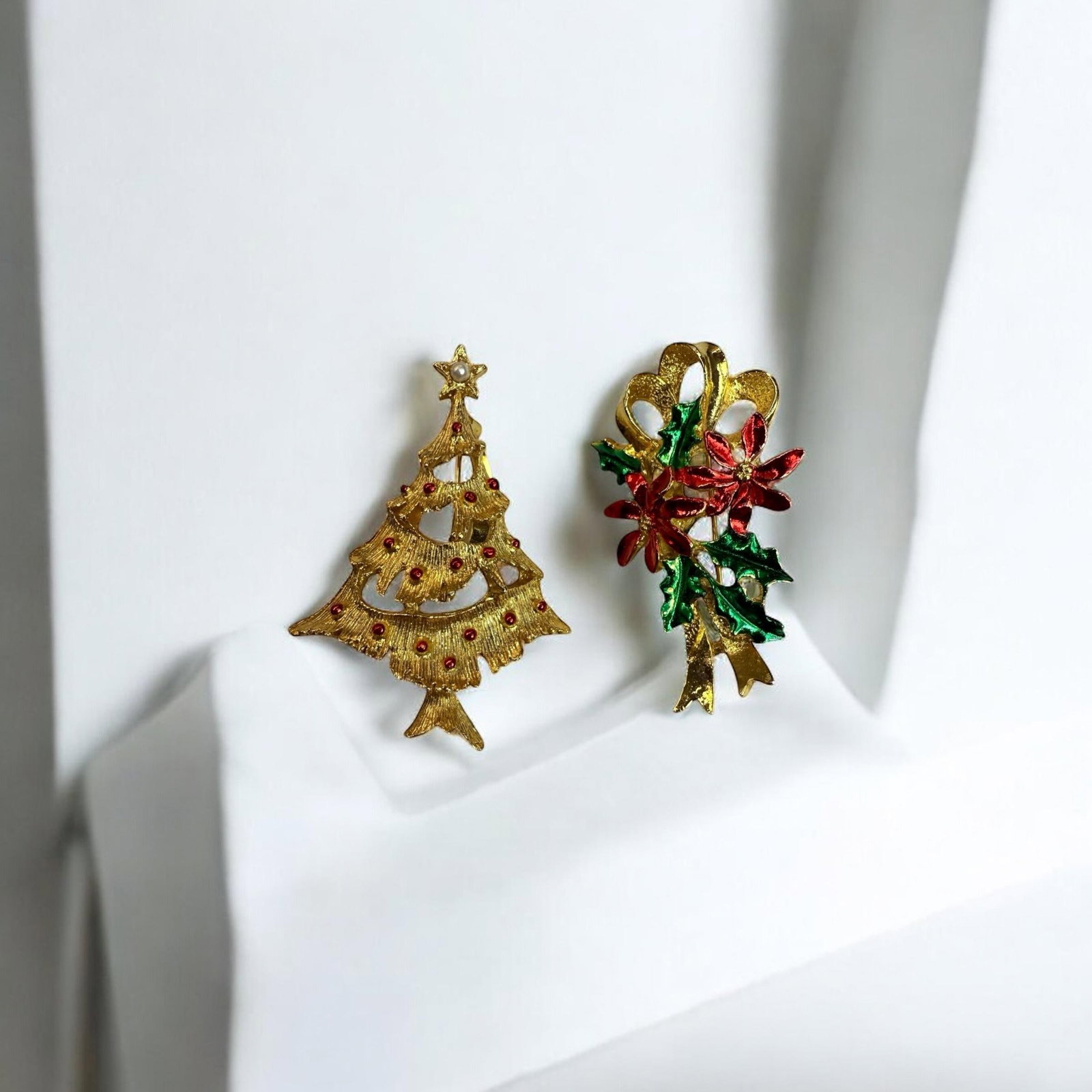 Gerry's Vintage Christmas Brooch Set of 2 StarTree and Poinsettia Holly - 8