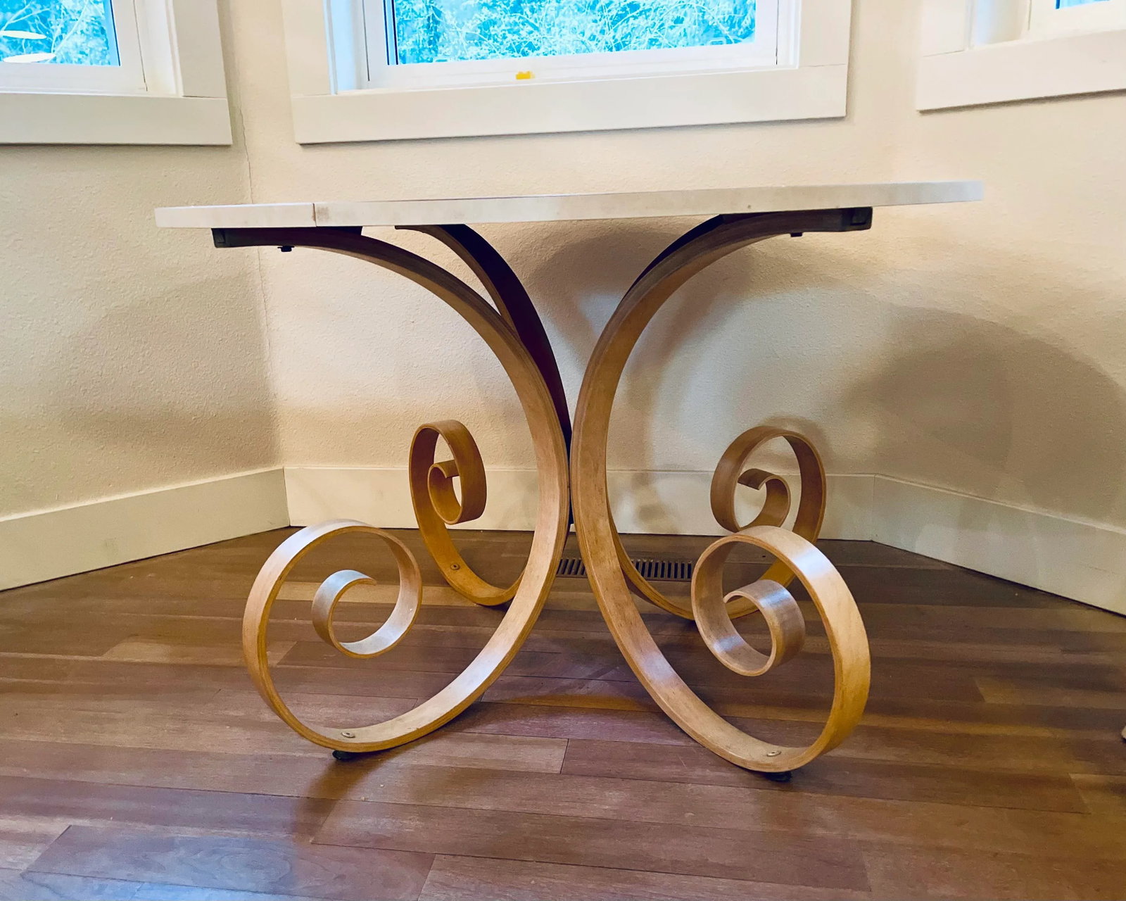 George Mulhauser for Plycraft "Scroll" Round Dining Table - 2