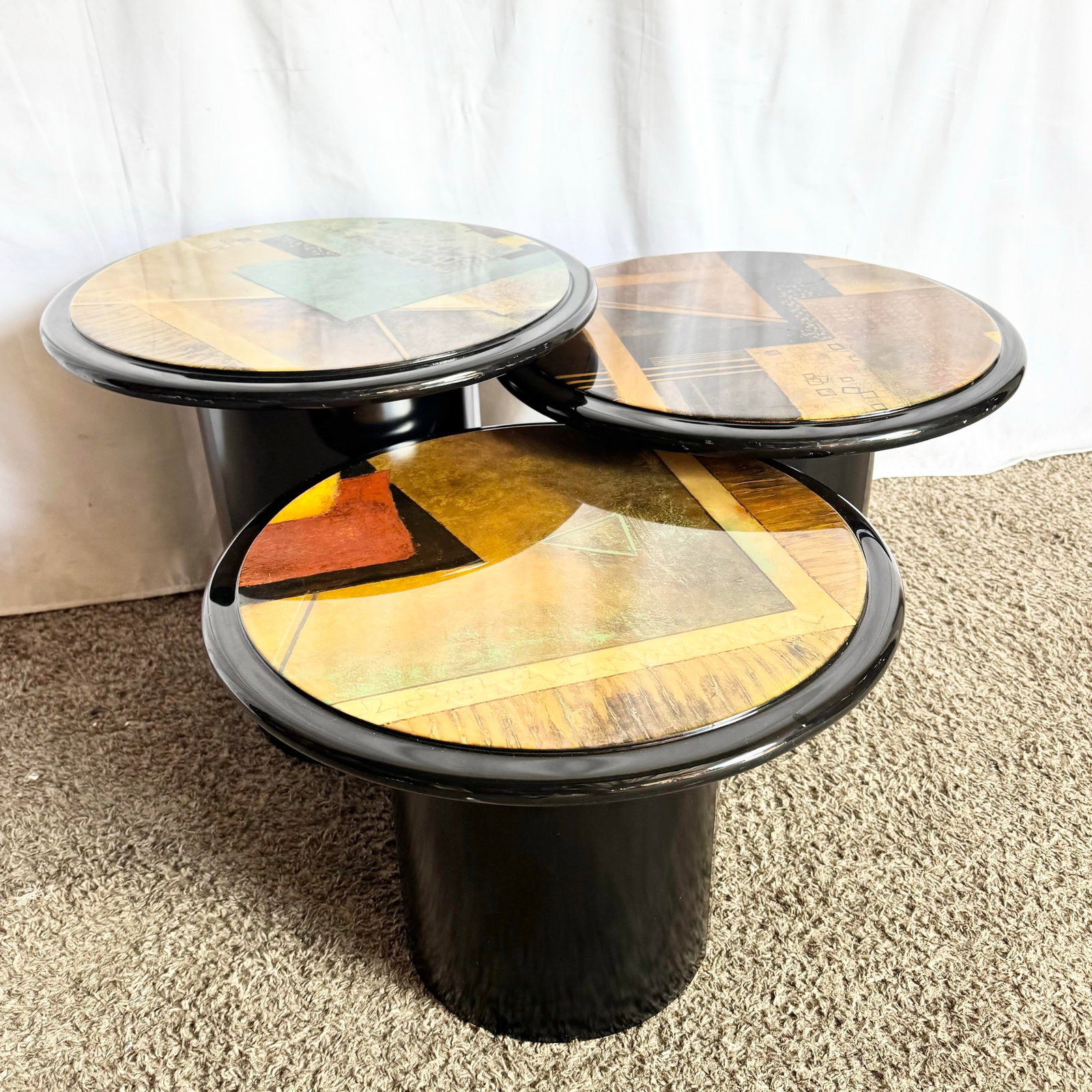 Postmodern Black and Abstract Nesting Mushroom Tables - Set of 3 - 2