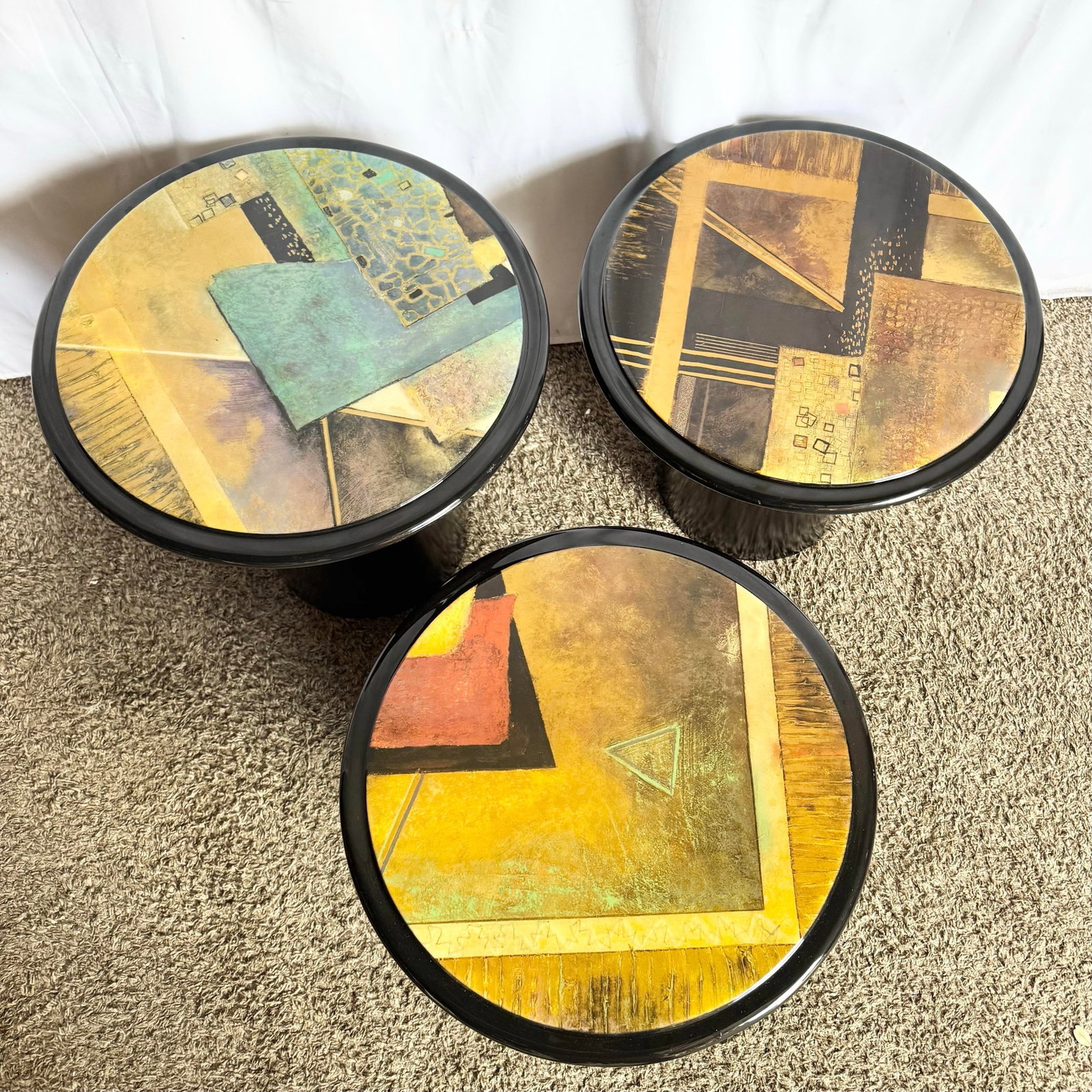 Postmodern Black and Abstract Nesting Mushroom Tables - Set of 3 - 3