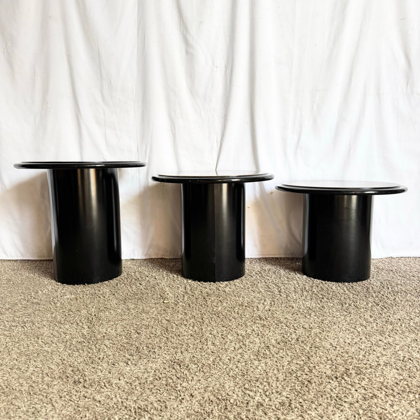 Postmodern Black and Abstract Nesting Mushroom Tables - Set of 3 - 5