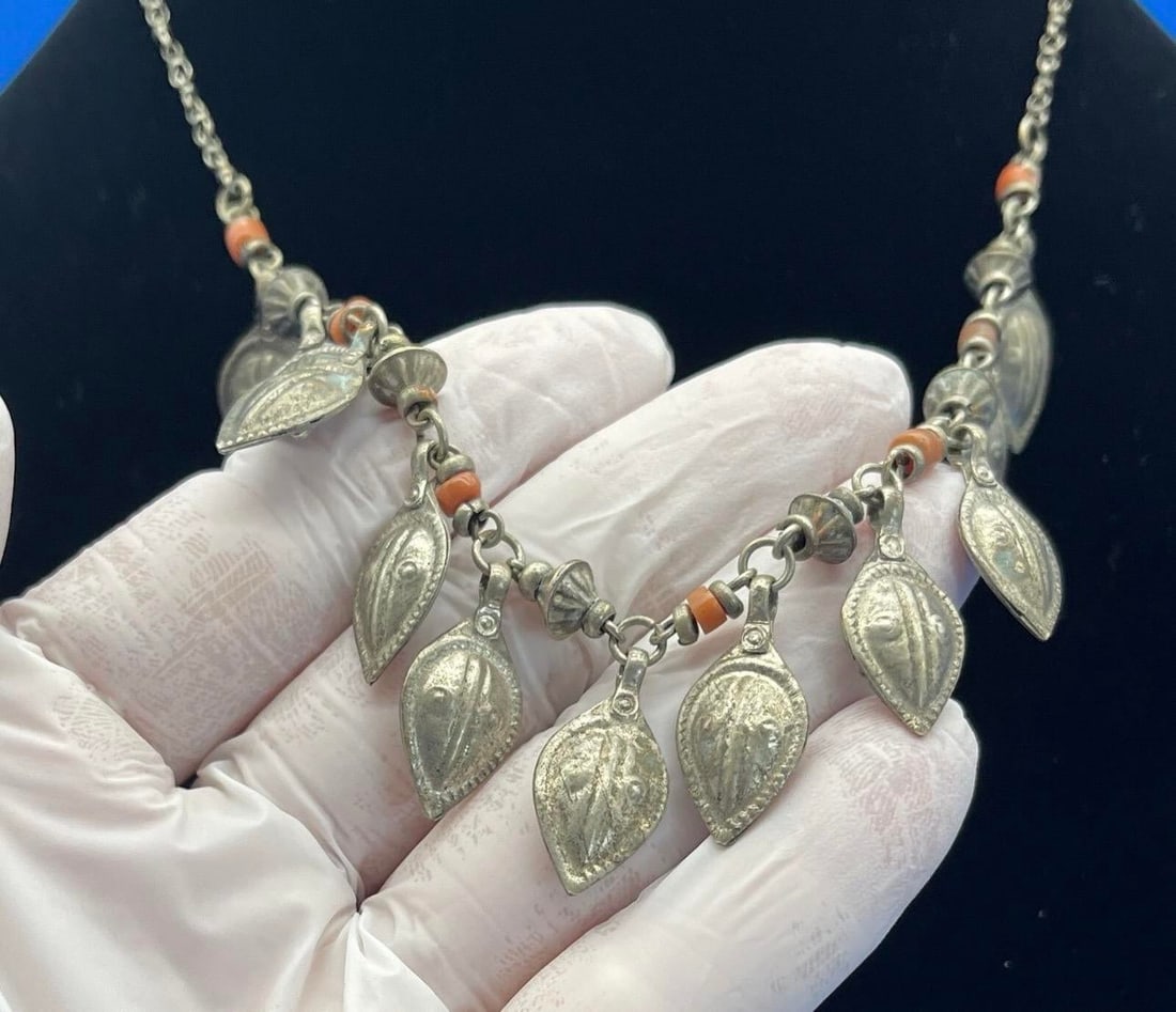 Antique Turkmen / Yemen Tribal Silver Keaf Necklace, Coral Accents. - 4