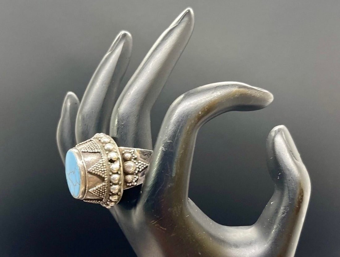 Antique Yemen Sterling Silver Blue Howlite Tower Ring. Antique Yemen Jewelry, Size 9 - 2