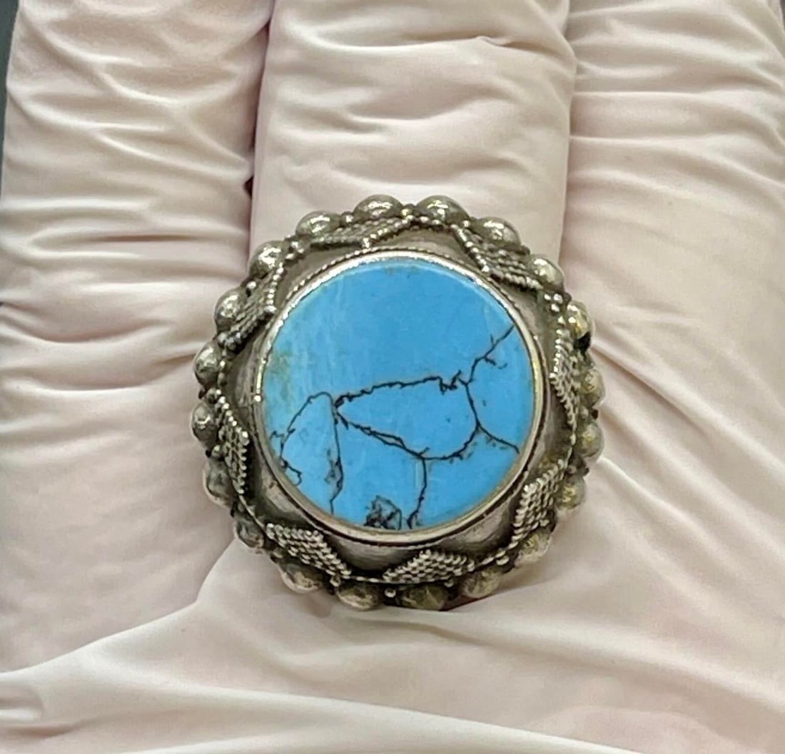 Antique Yemen Sterling Silver Blue Howlite Tower Ring. Antique Yemen Jewelry, Size 9 - 6