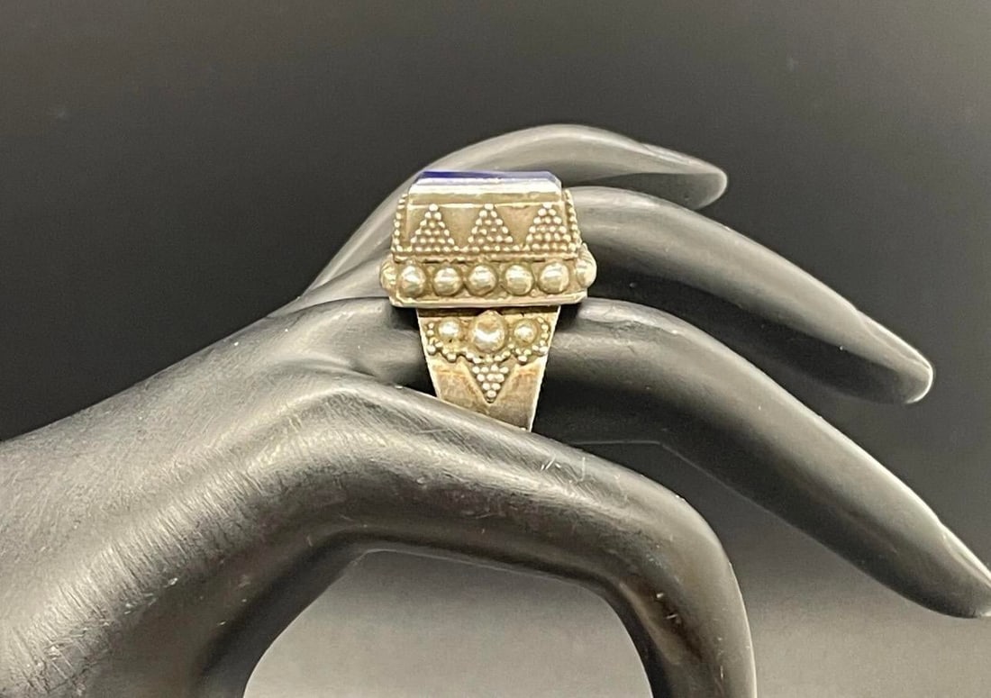 Antique Yemen Sterling Silver Lapis Lazuli Tower Ring, Size 9.5. Antique Yemen Jewelry - 4