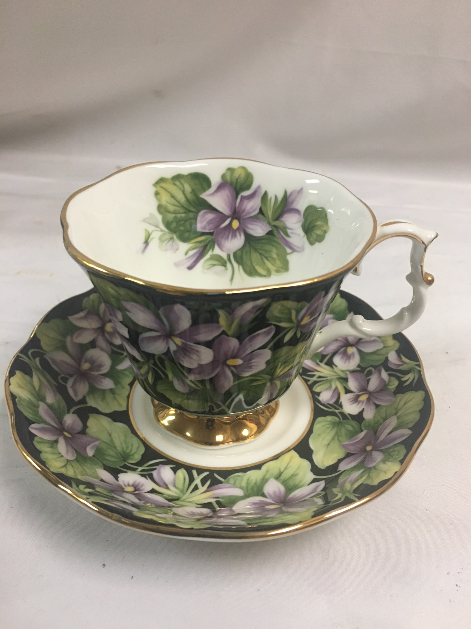 Royal Albert Provincial Flowers Porcelain Violets 18 Piece Dessert Set - 11
