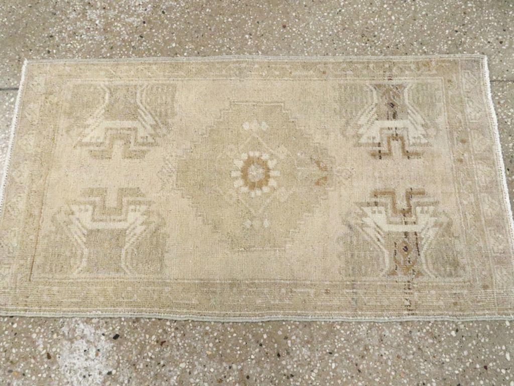 Galerie Shabab Collection Early 20th Century Turkish Oushak Rug - 4