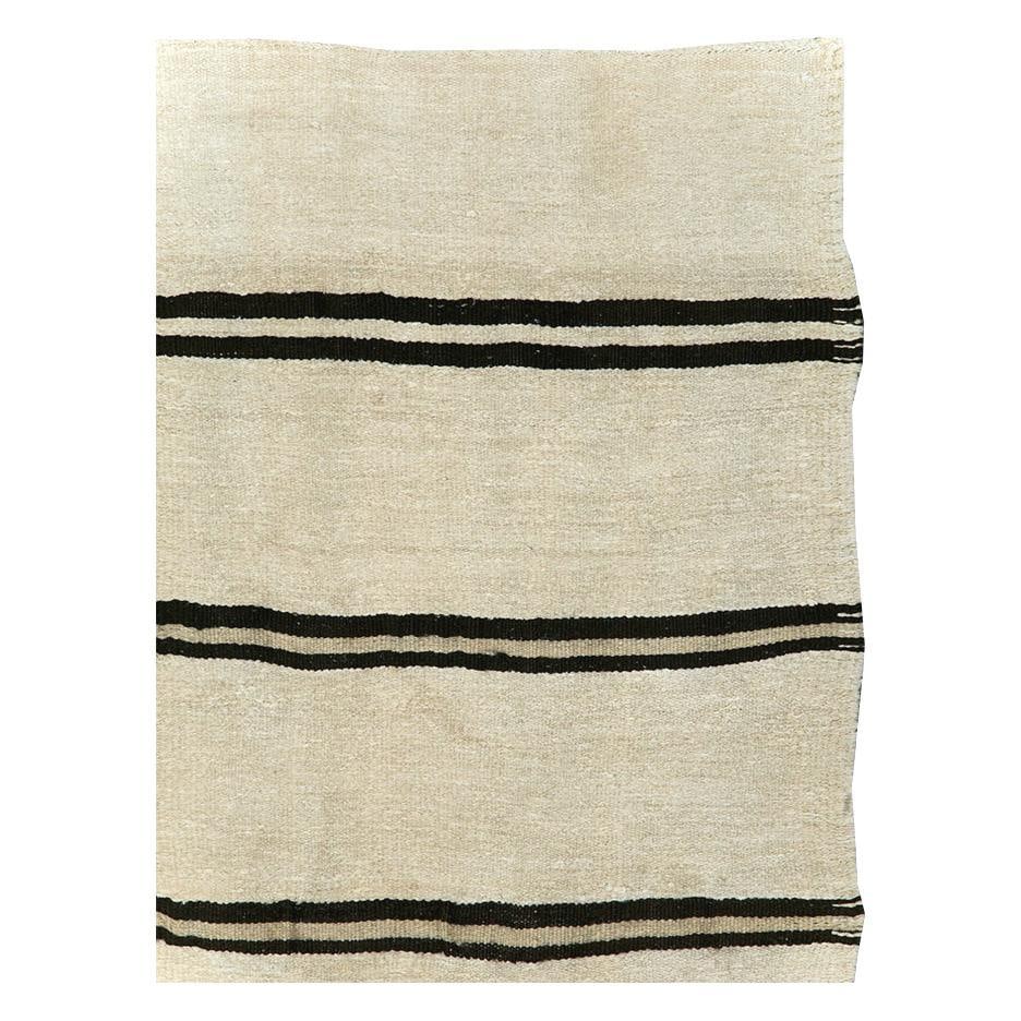 Galerie Shabab Collection Mid-20th Century Turkish Flatweave Kilim Gallery Rug - 3
