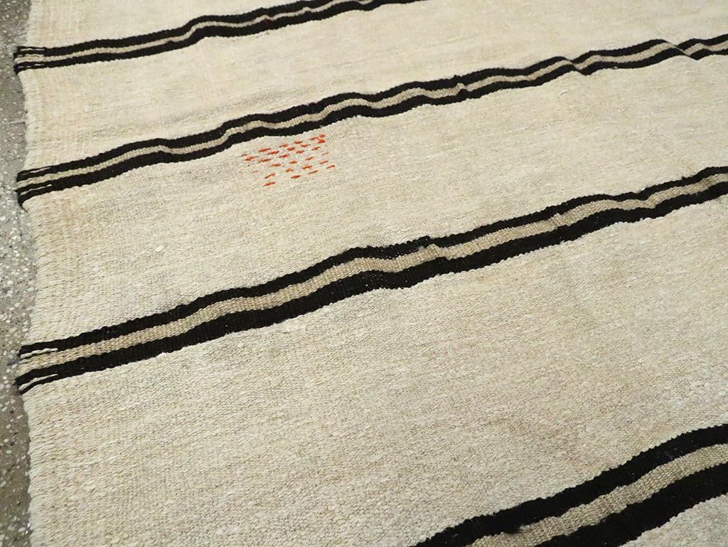 Galerie Shabab Collection Mid-20th Century Turkish Flatweave Kilim Gallery Rug - 6