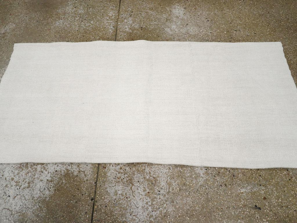 Galerie Shabab Collection Mid-20th Century Turkish Flatweave Kilim Throw Rug - 4