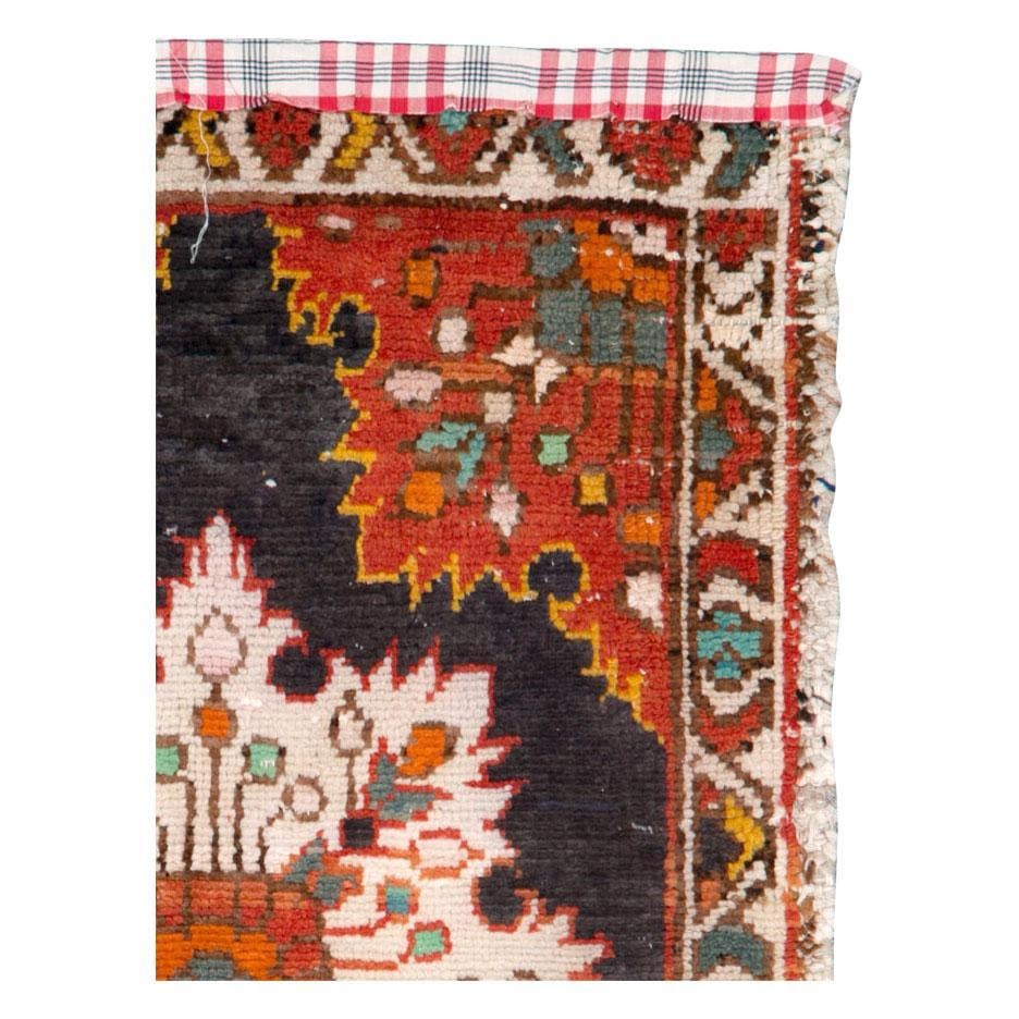 Galerie Shabab Collection Mid-20th Century Persian Hamadan Throw Rug - 2